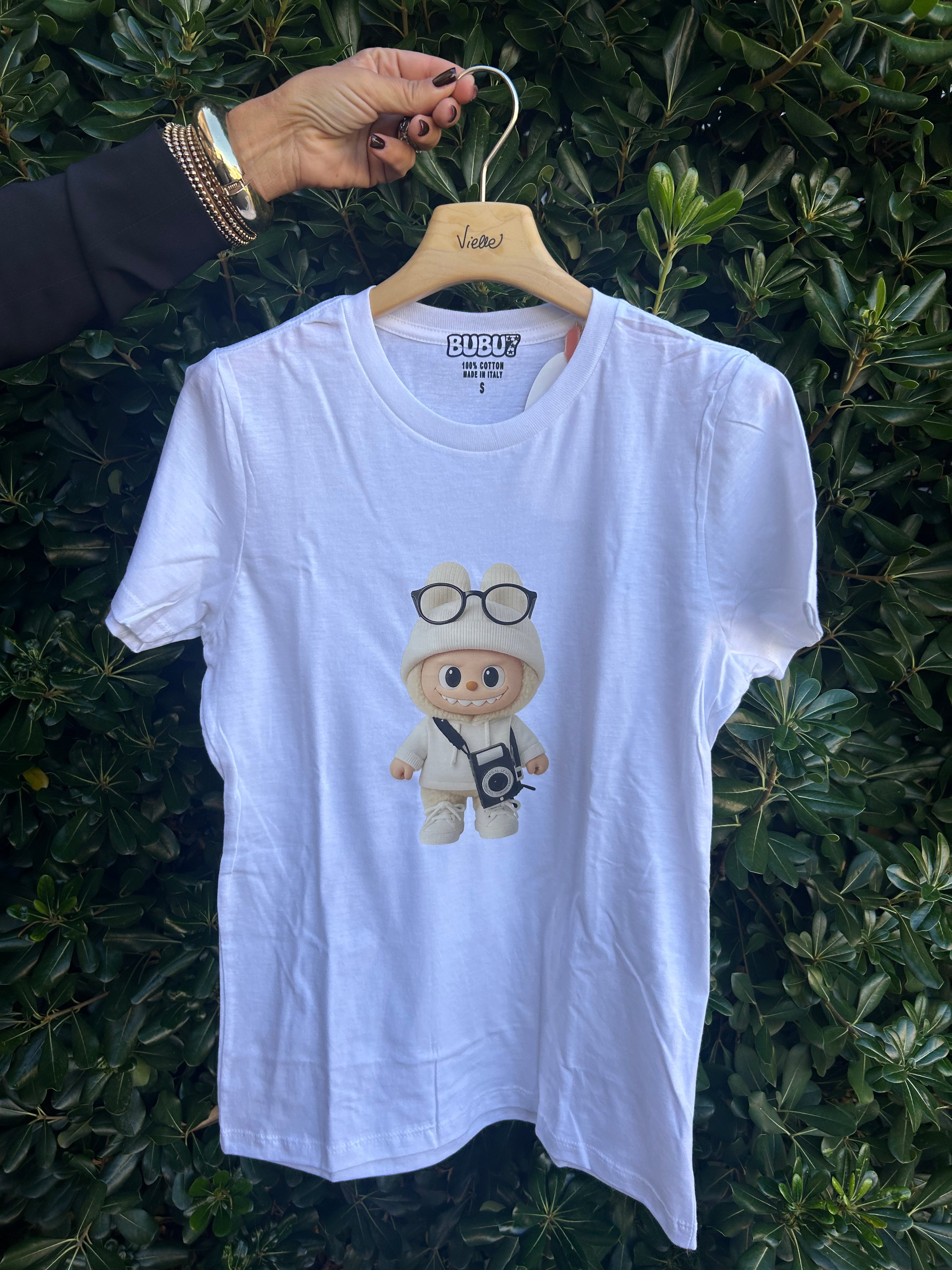 T-shirt labubu fotografo