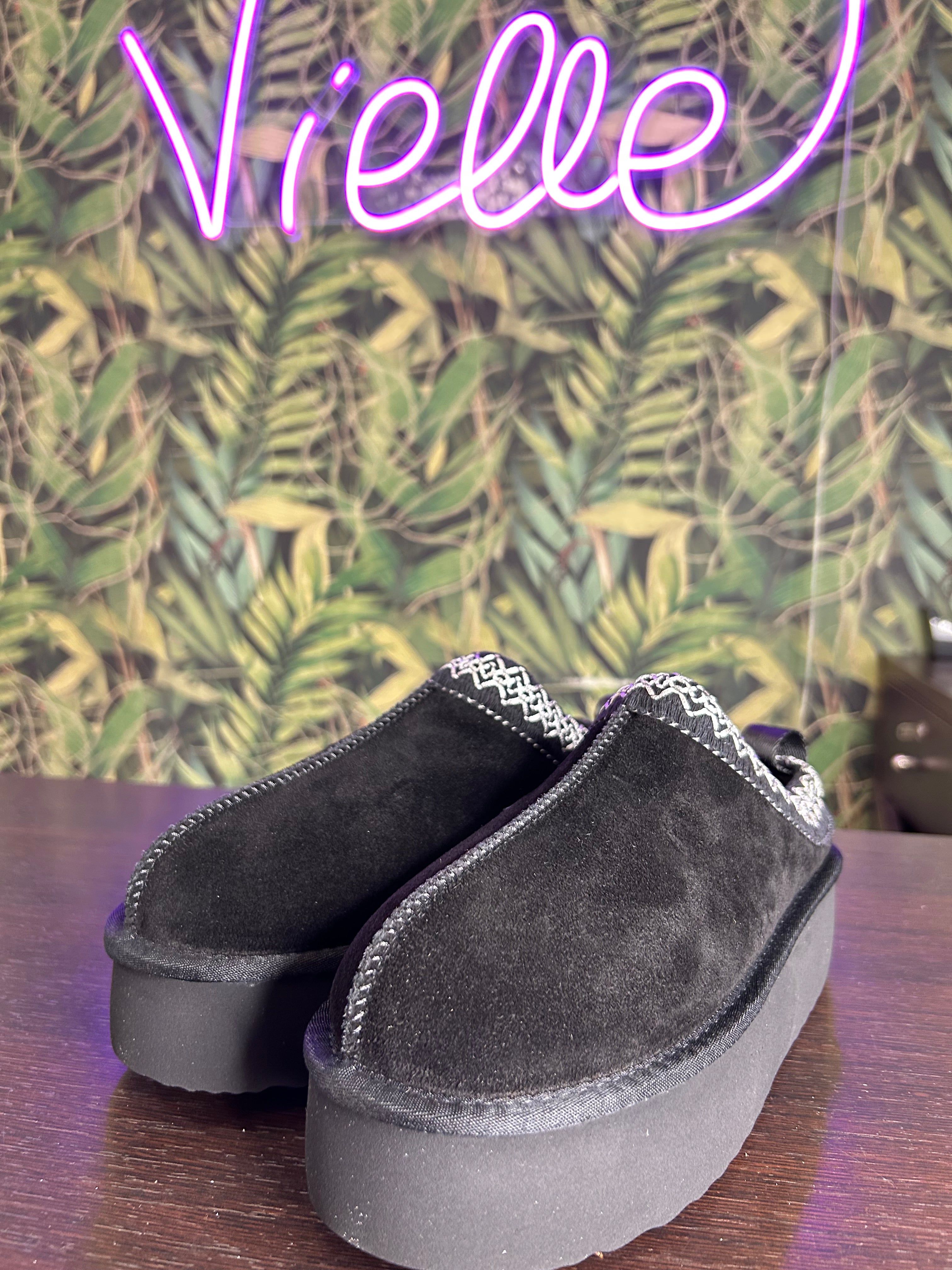 Sabot ultra mini tipo “Ugg” platform nero