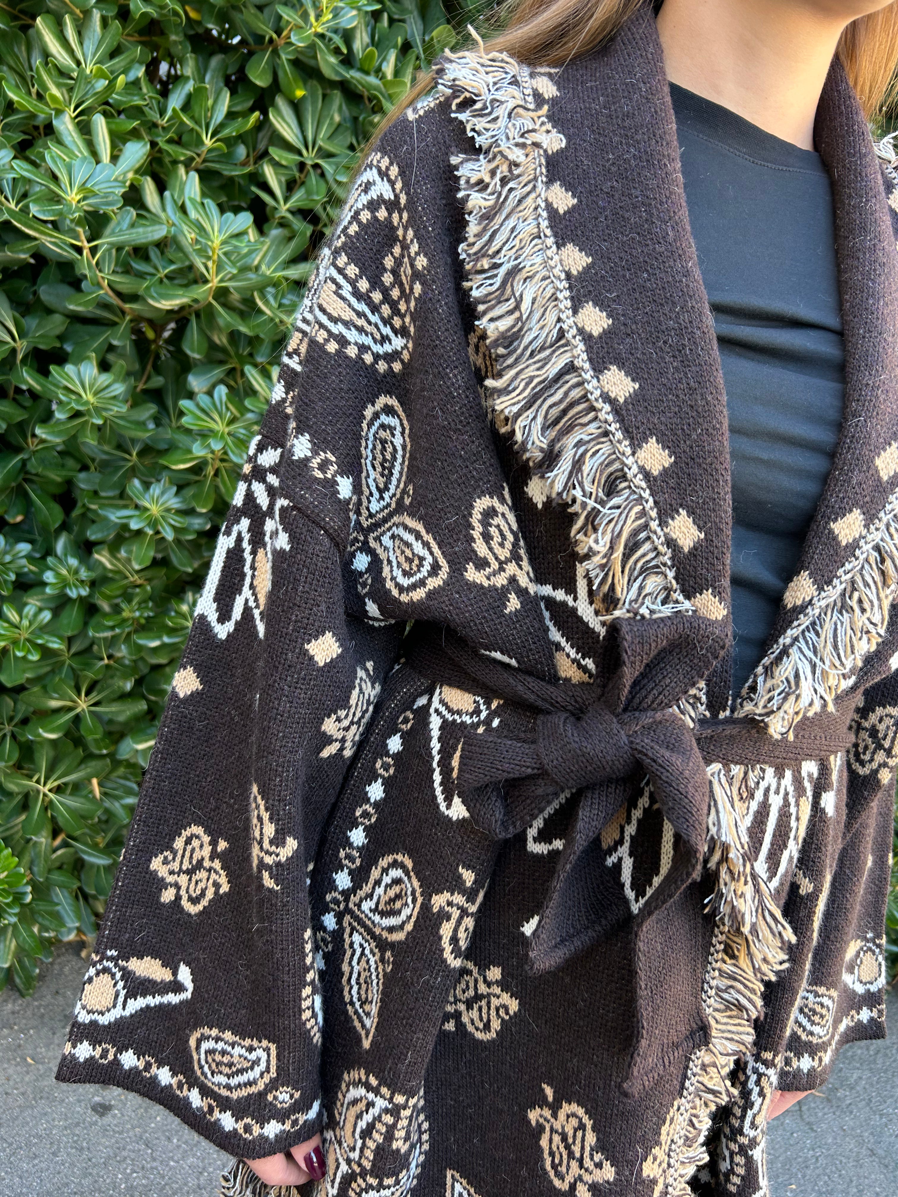 Cardigan fantasia etnica