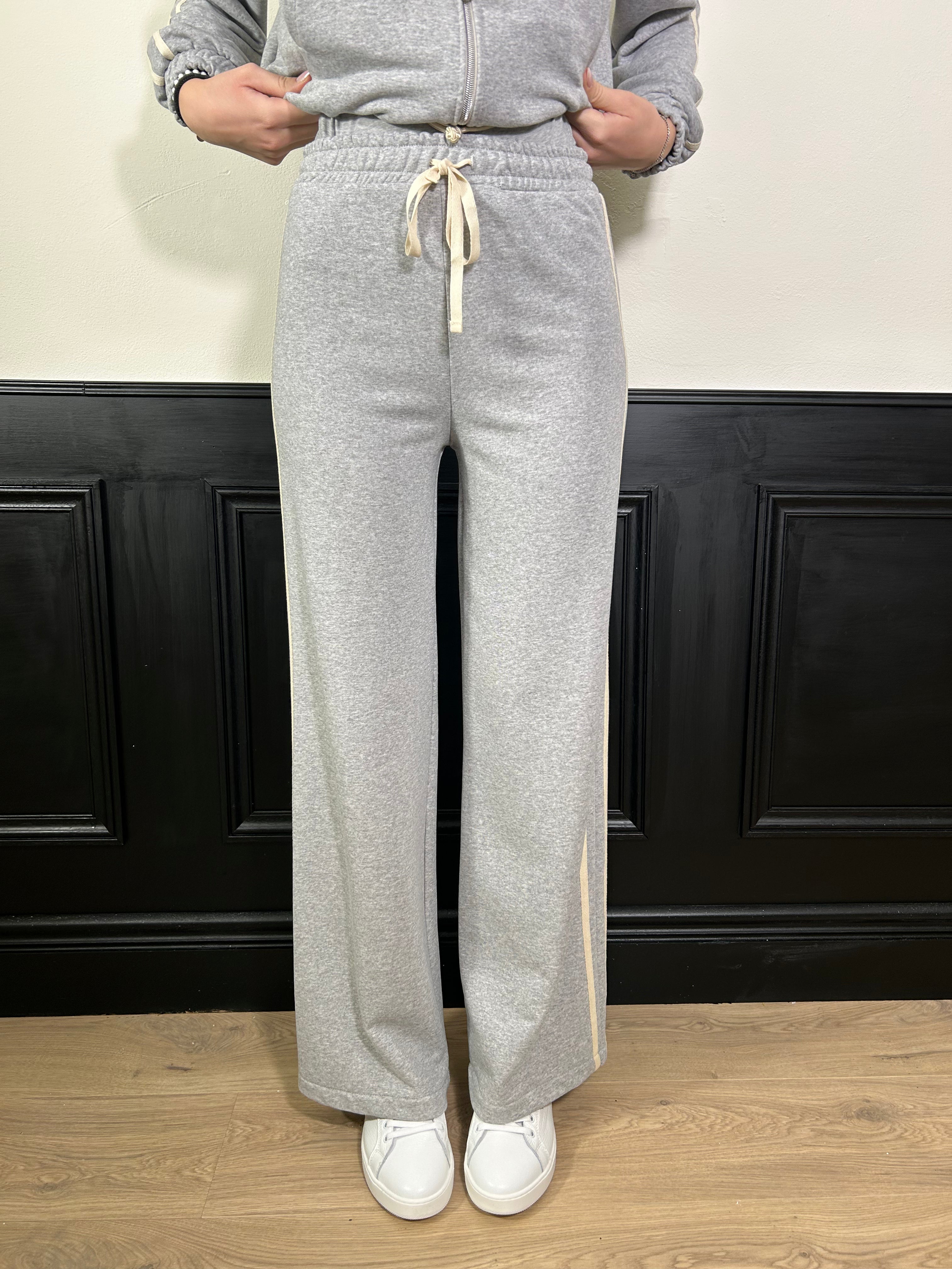 Pantalone tuta grigio stile "Adidas"