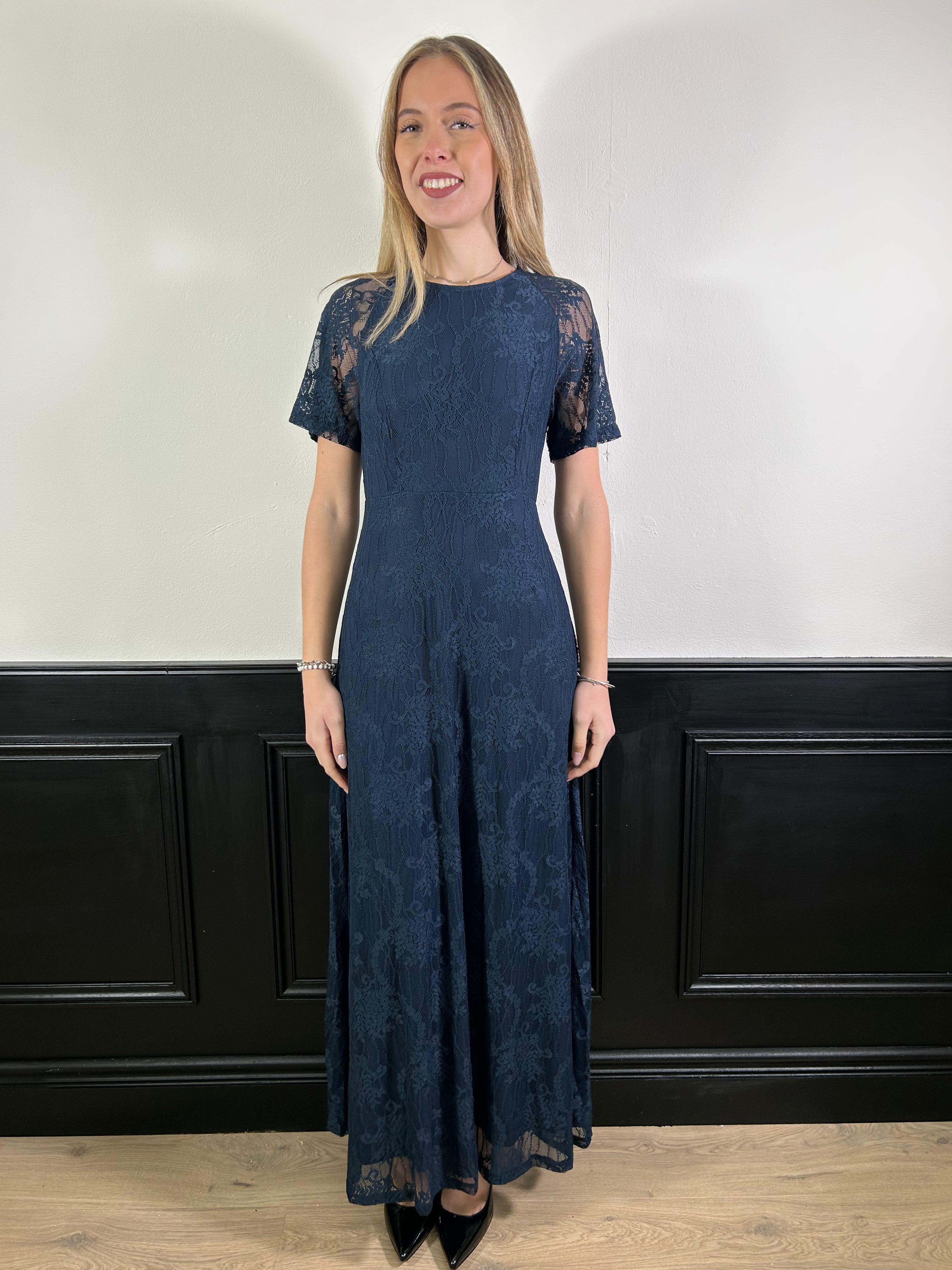 Abito lungo in pizzo blu