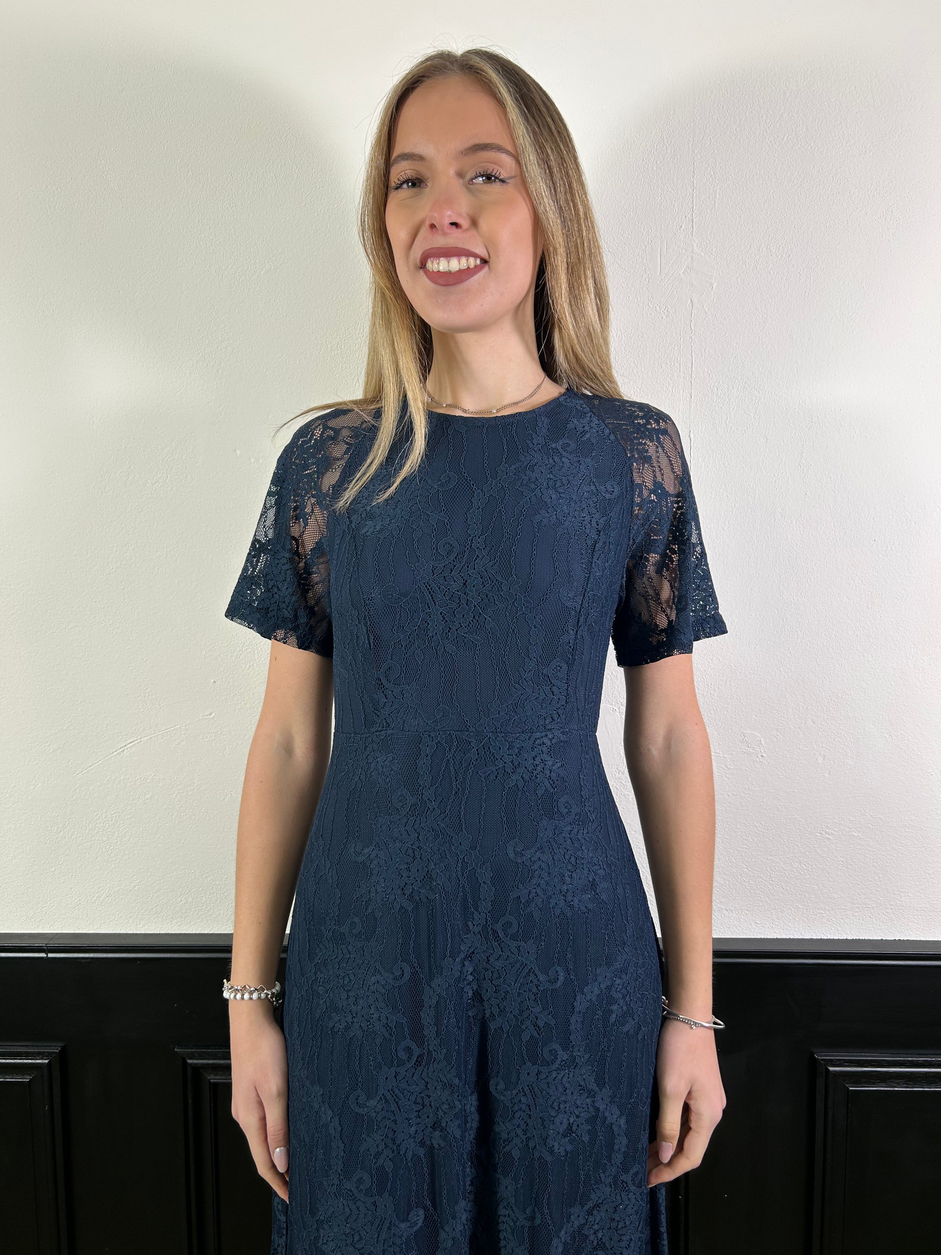 Abito lungo in pizzo blu