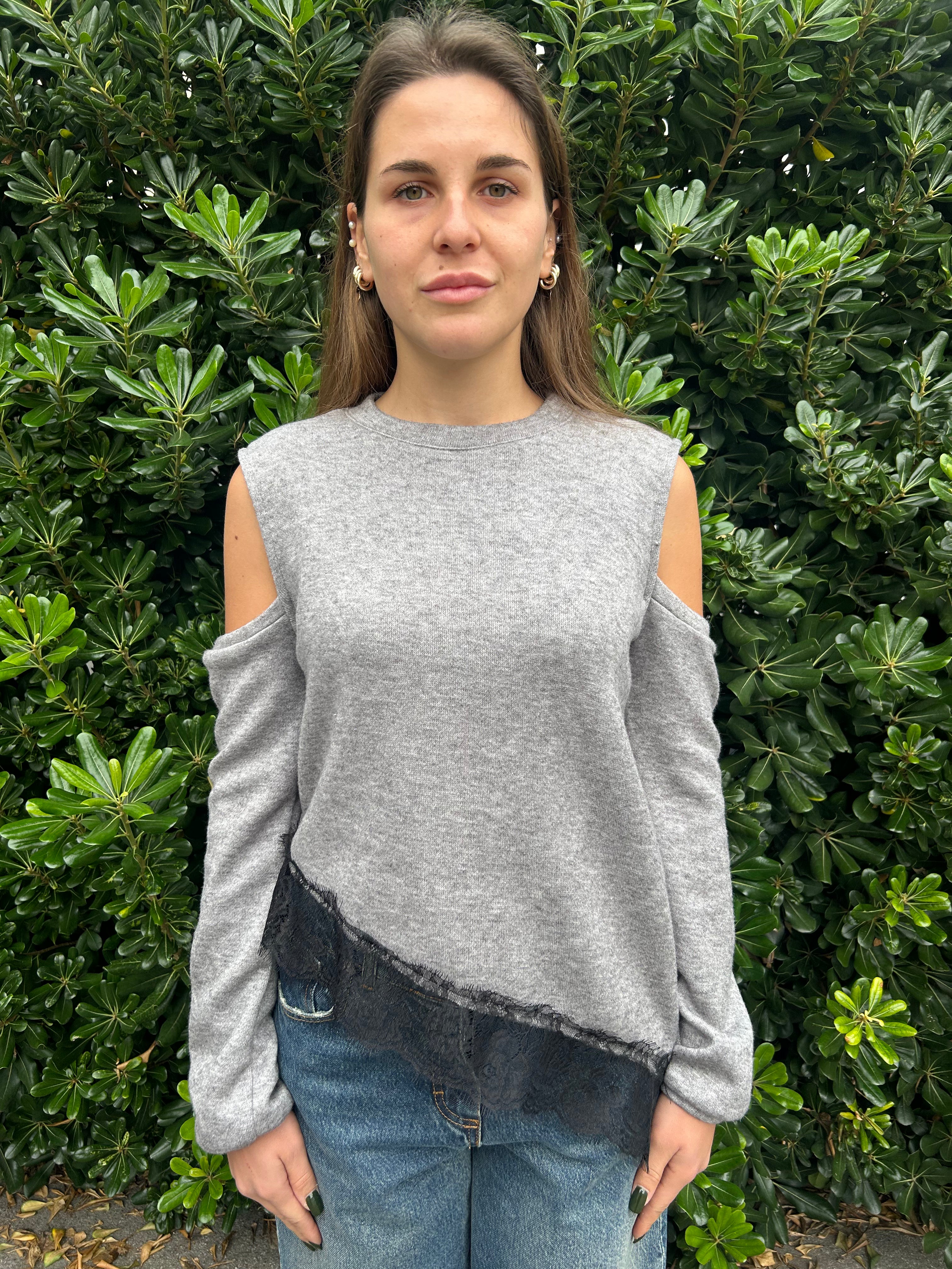 Felpa con spalle scoperte