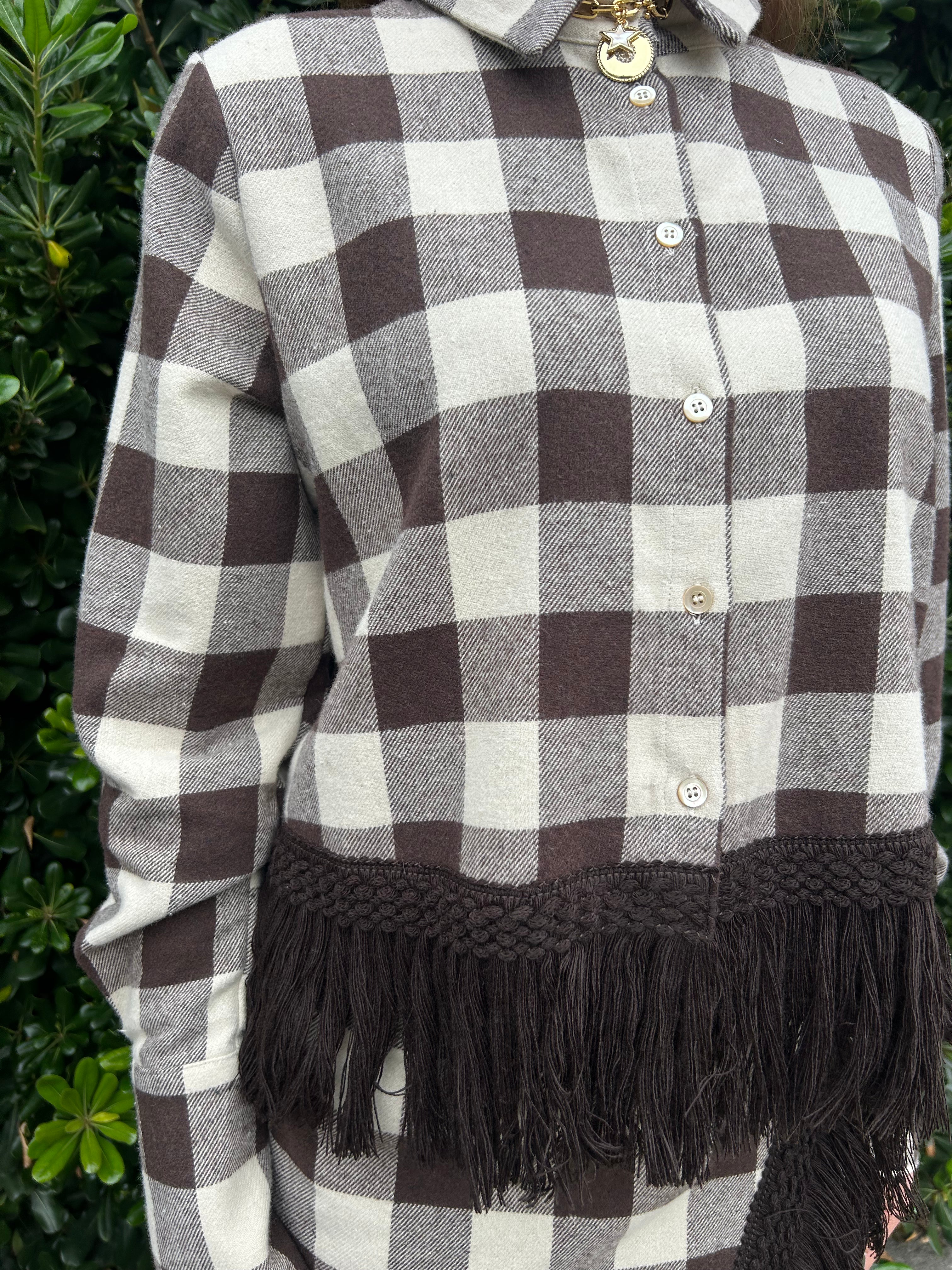 Camicia check con frange sul fondo