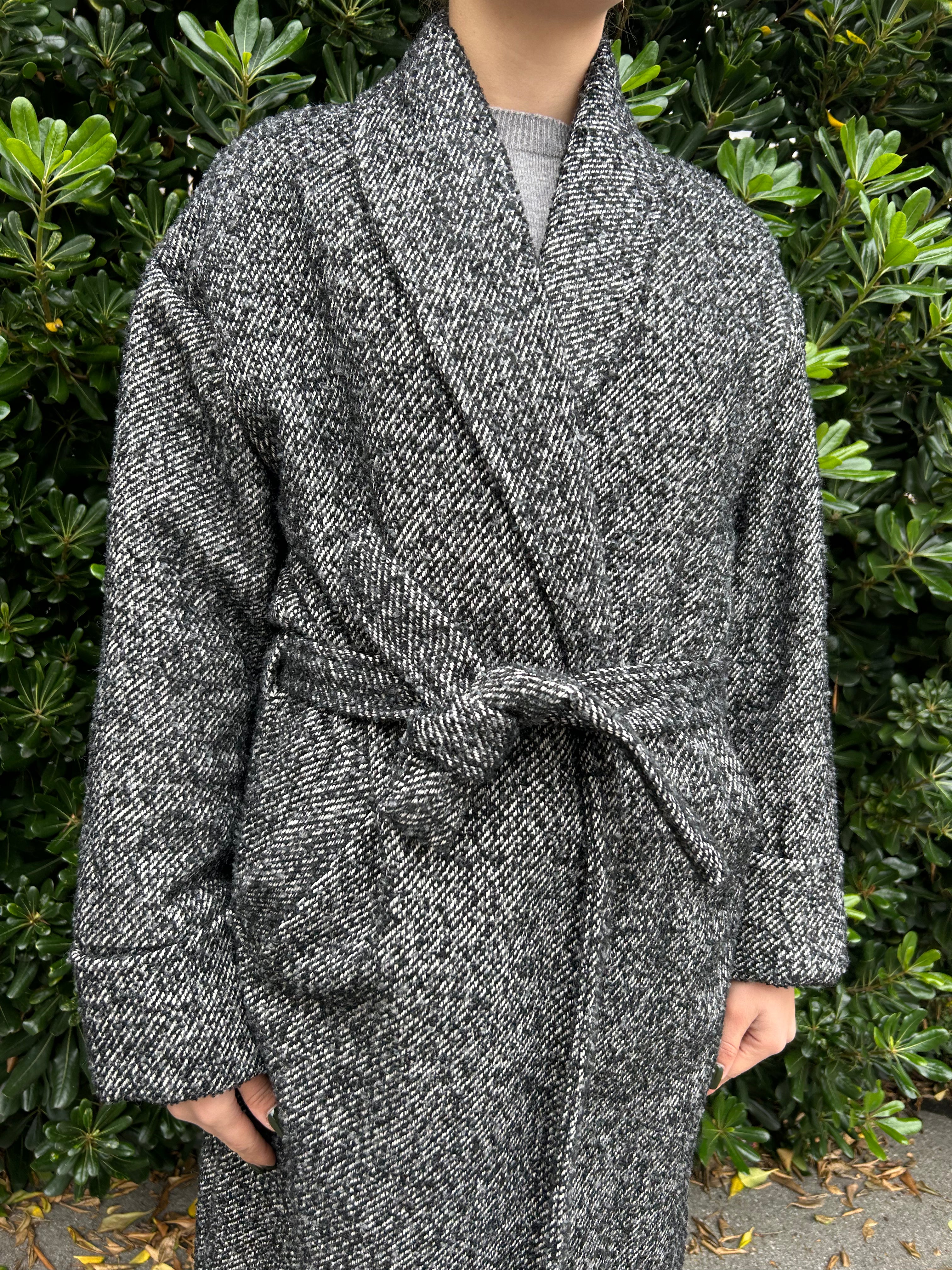 Cappotto spigato con cintura