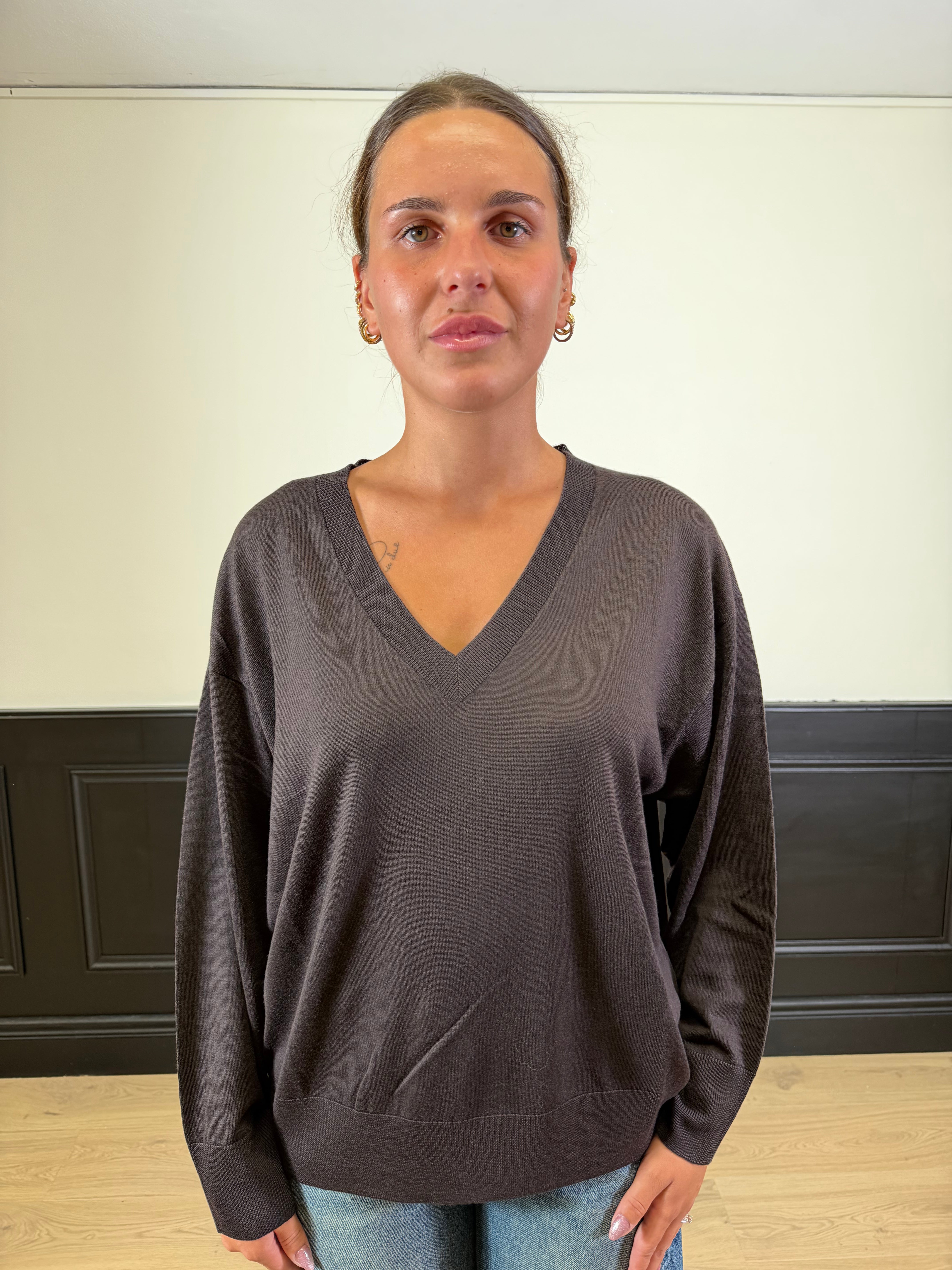 Maglia scollo a V oversize in lana
