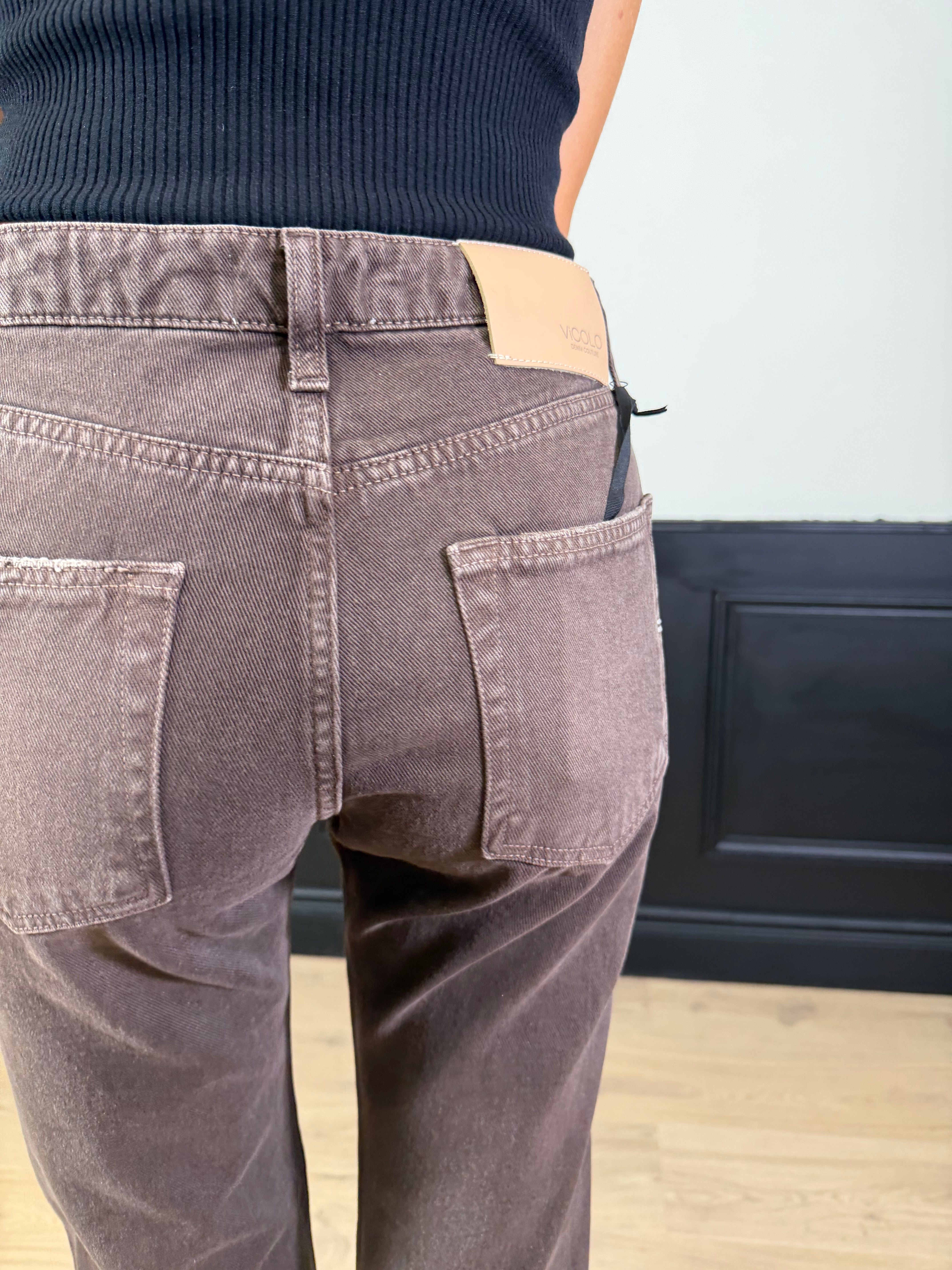 Jeans Zoe marrone bottoni gioiello