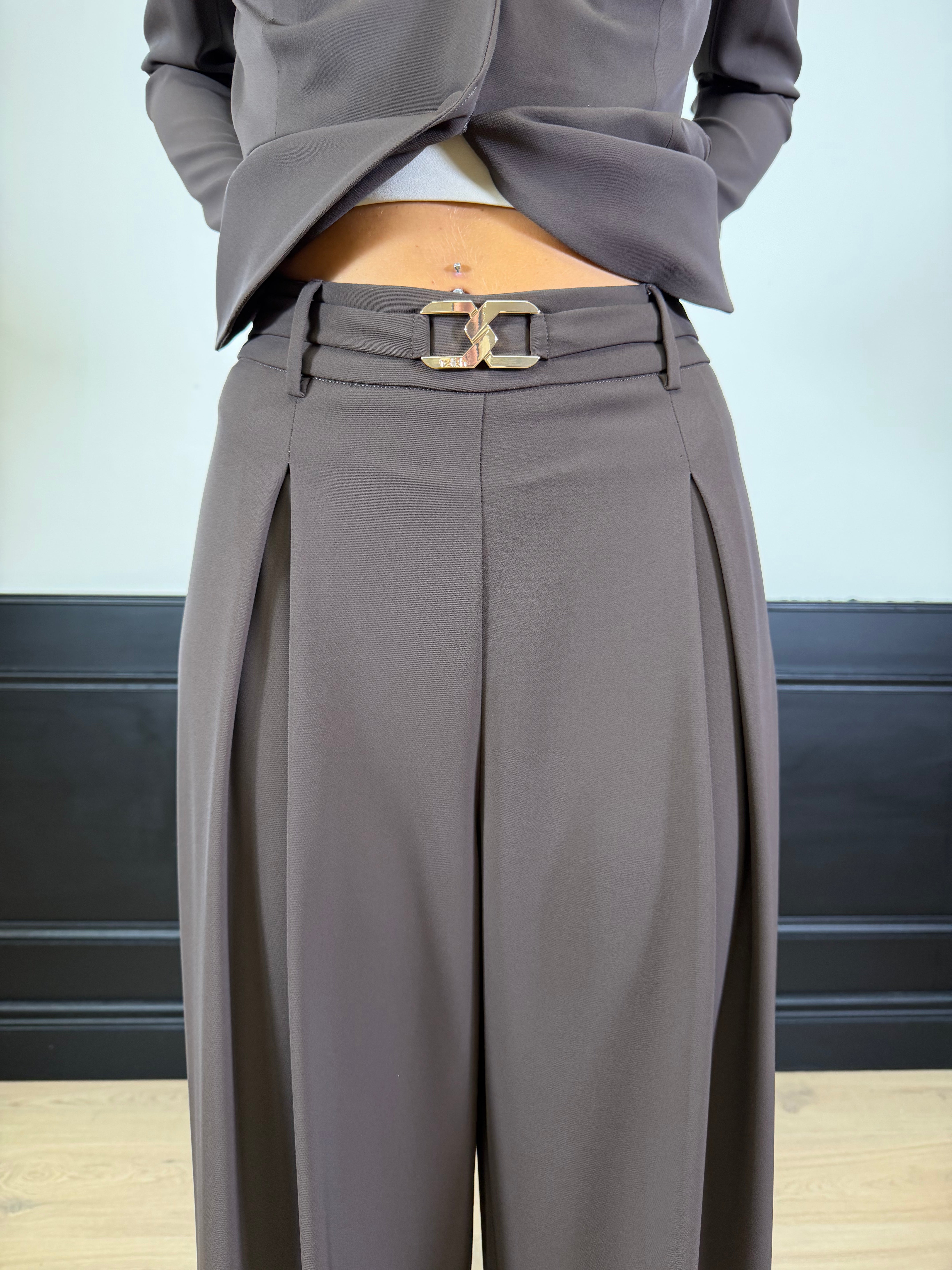 Pantalone Rojem