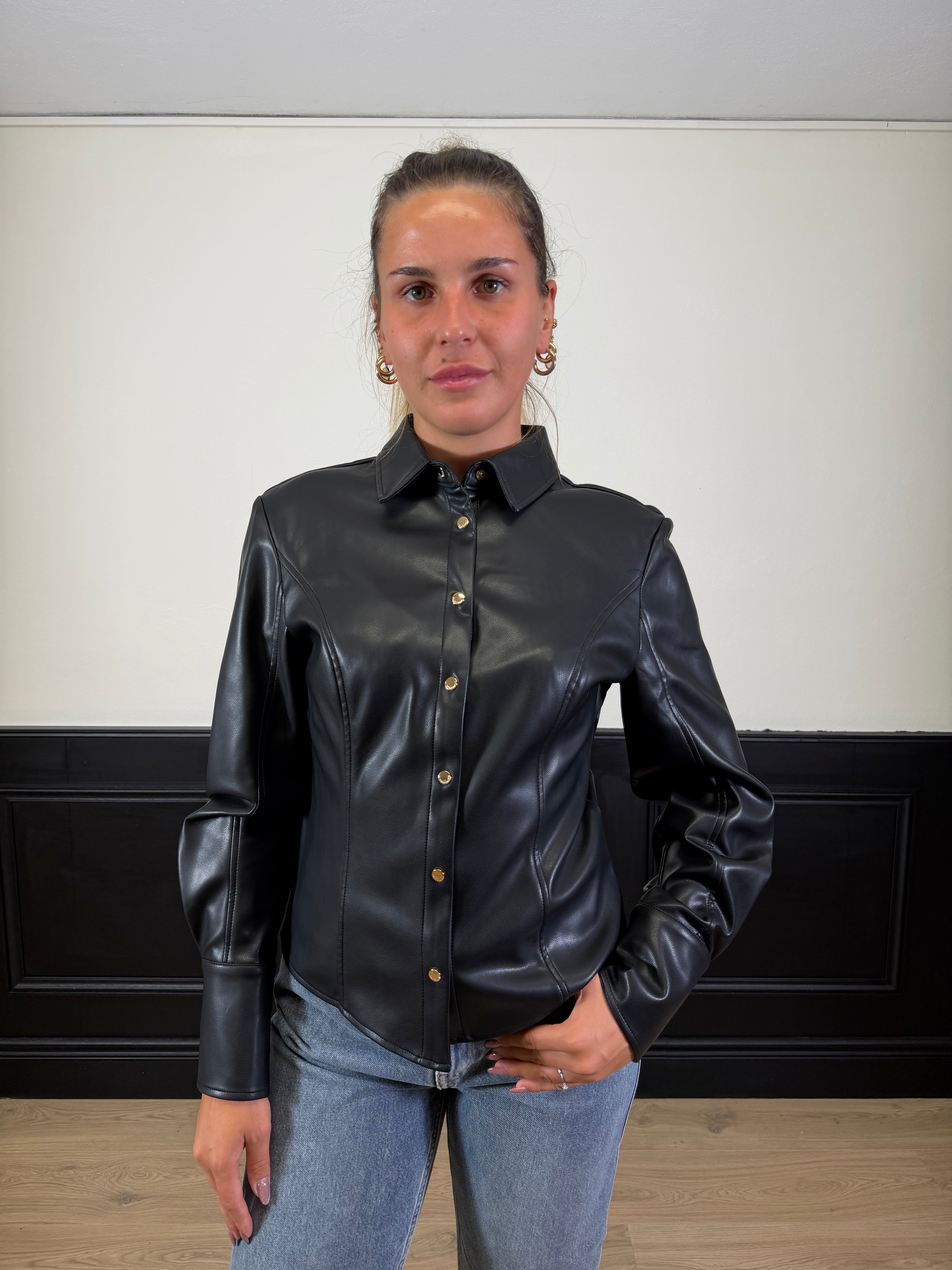 Camicia slim in ecopelle