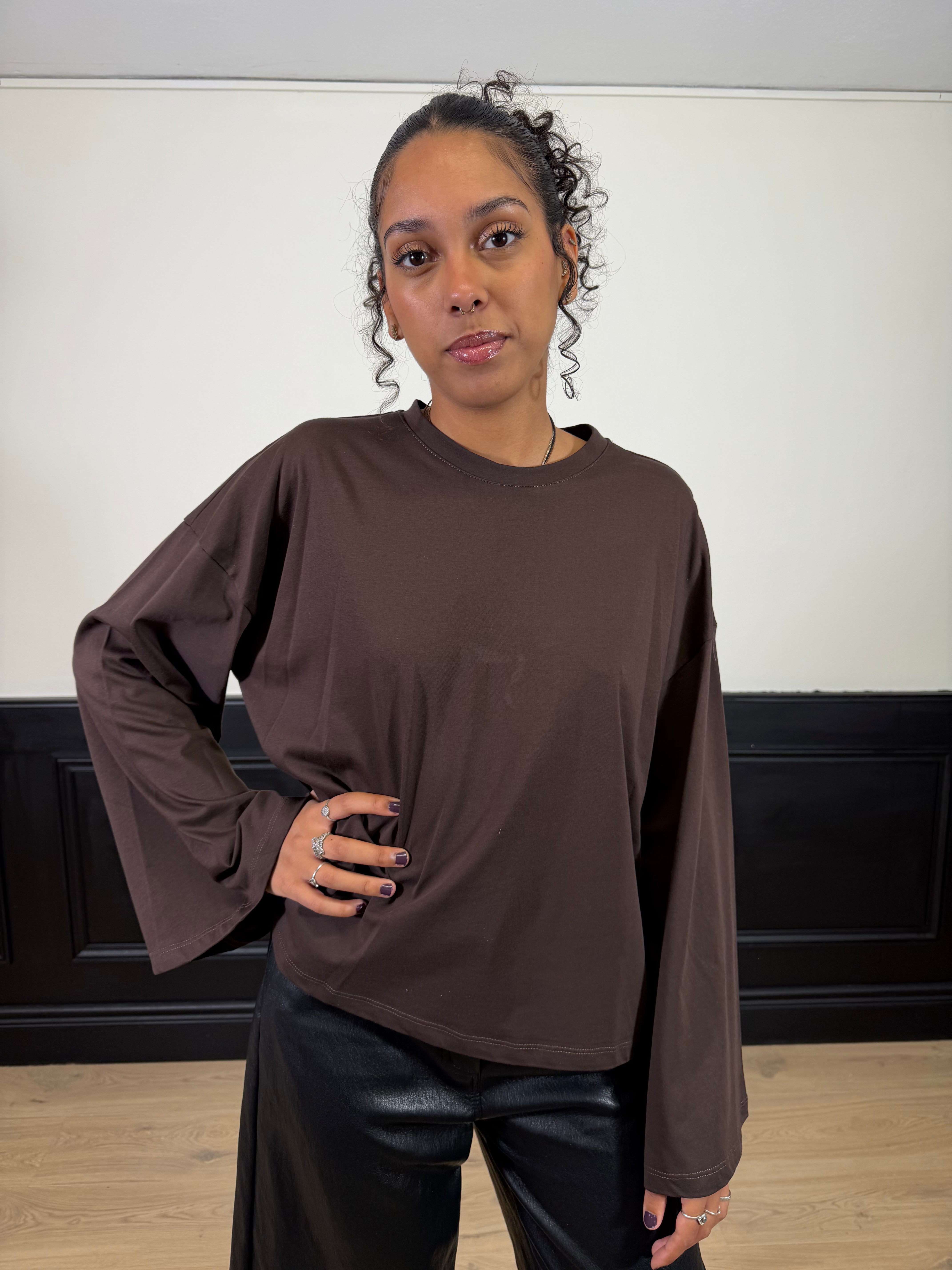T-shirt con manica ampia