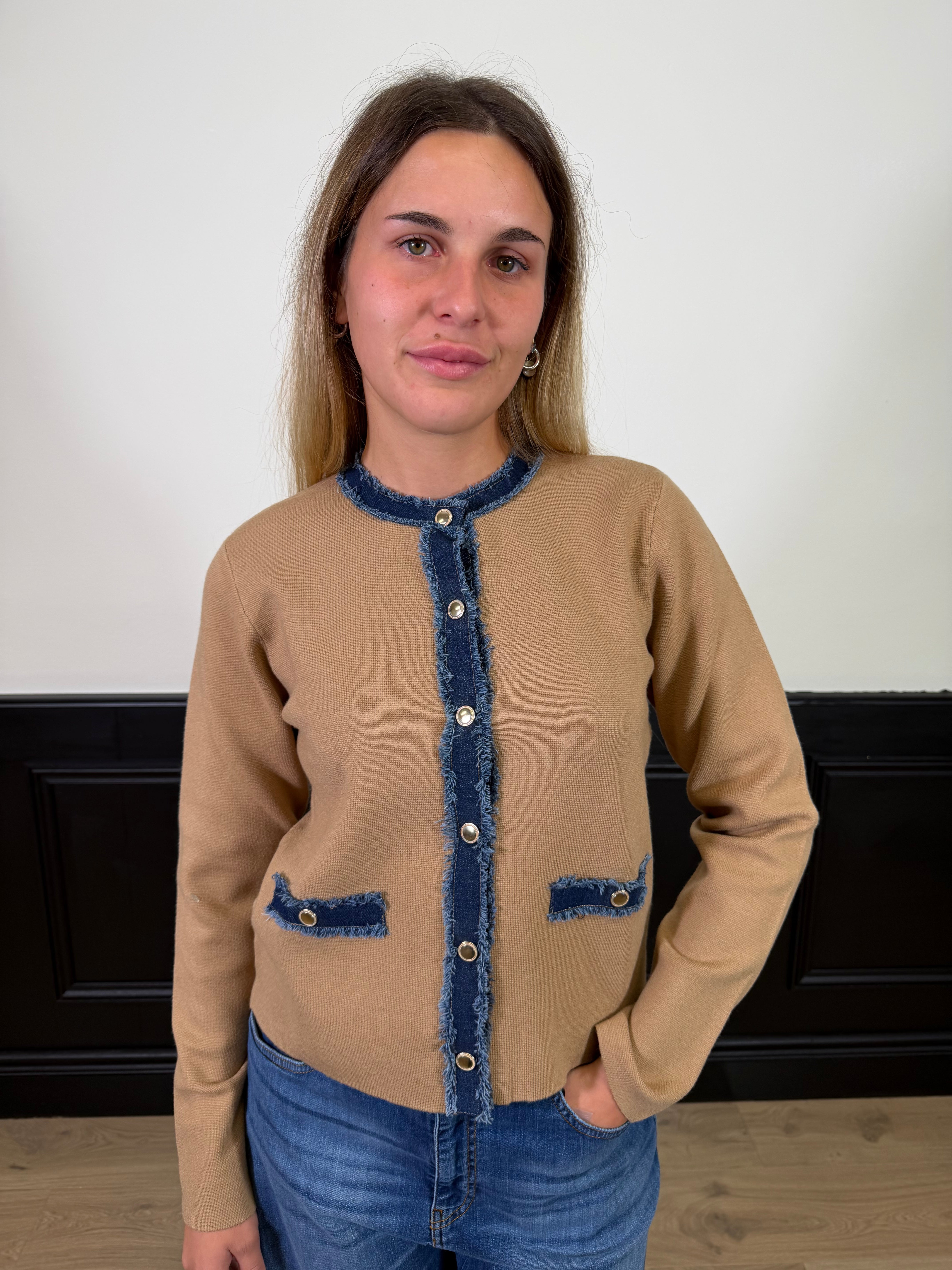 Cardigan con passamaneria jeans