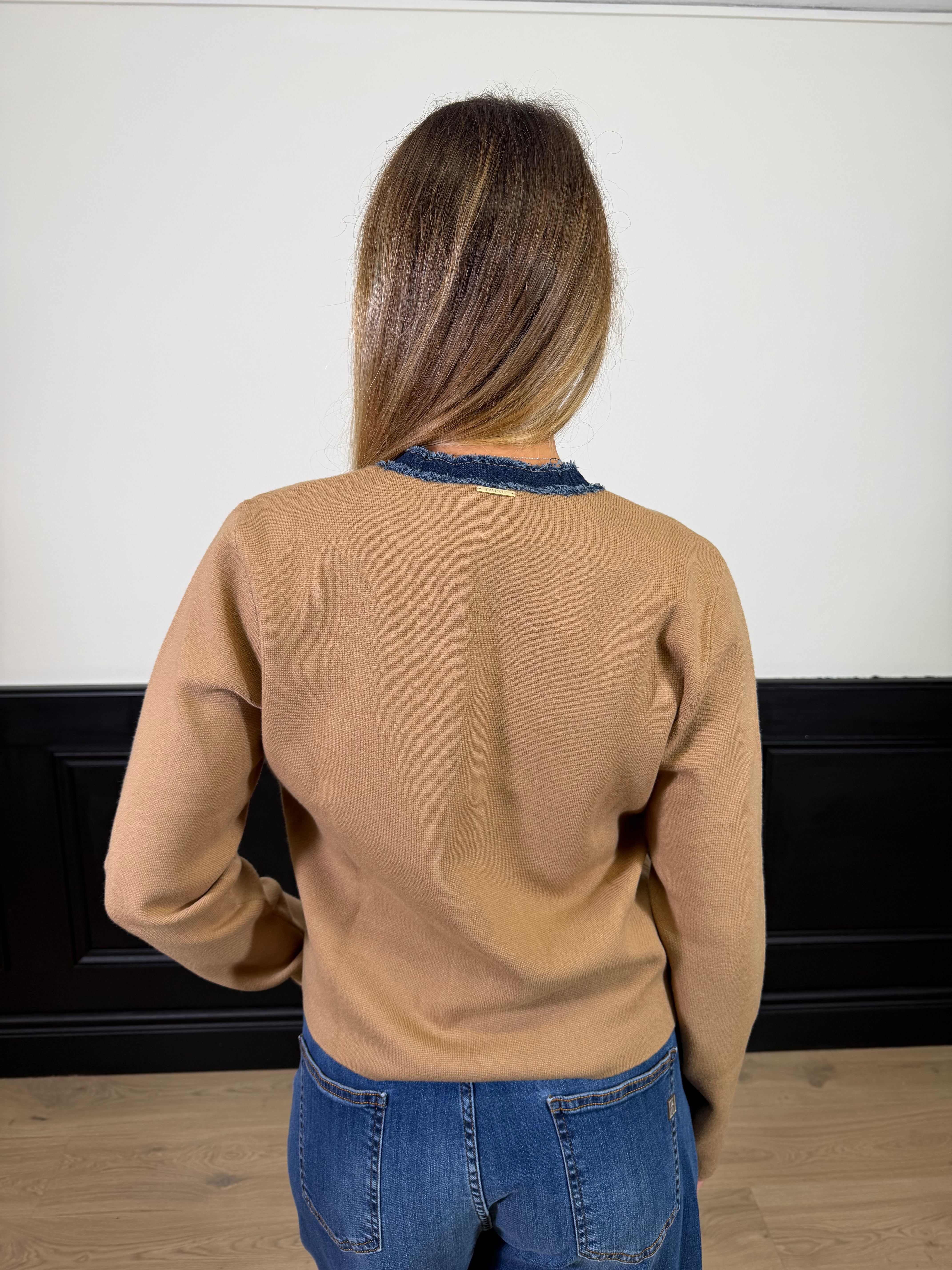 Cardigan con passamaneria jeans