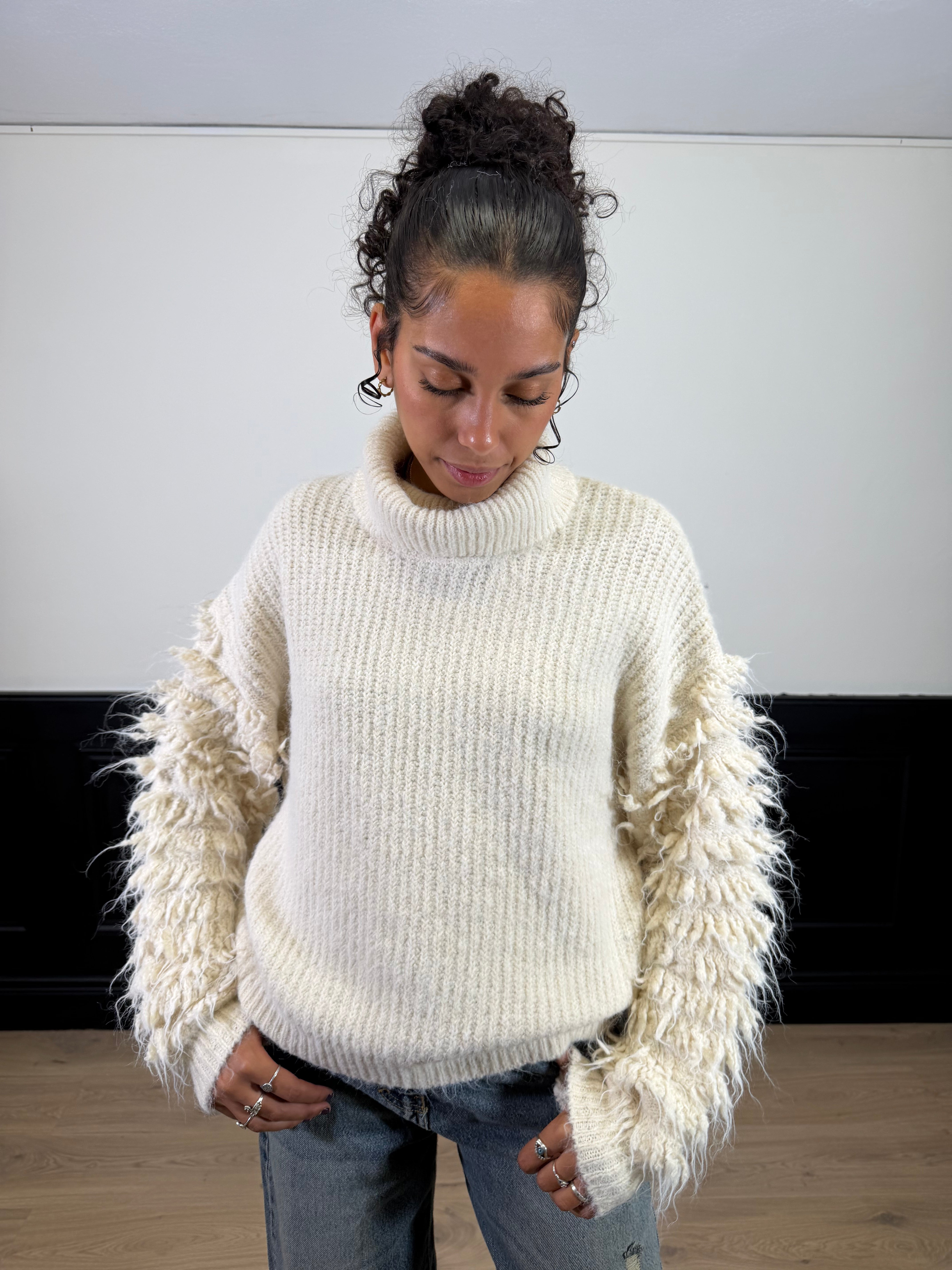 Maglione con maniche ampie