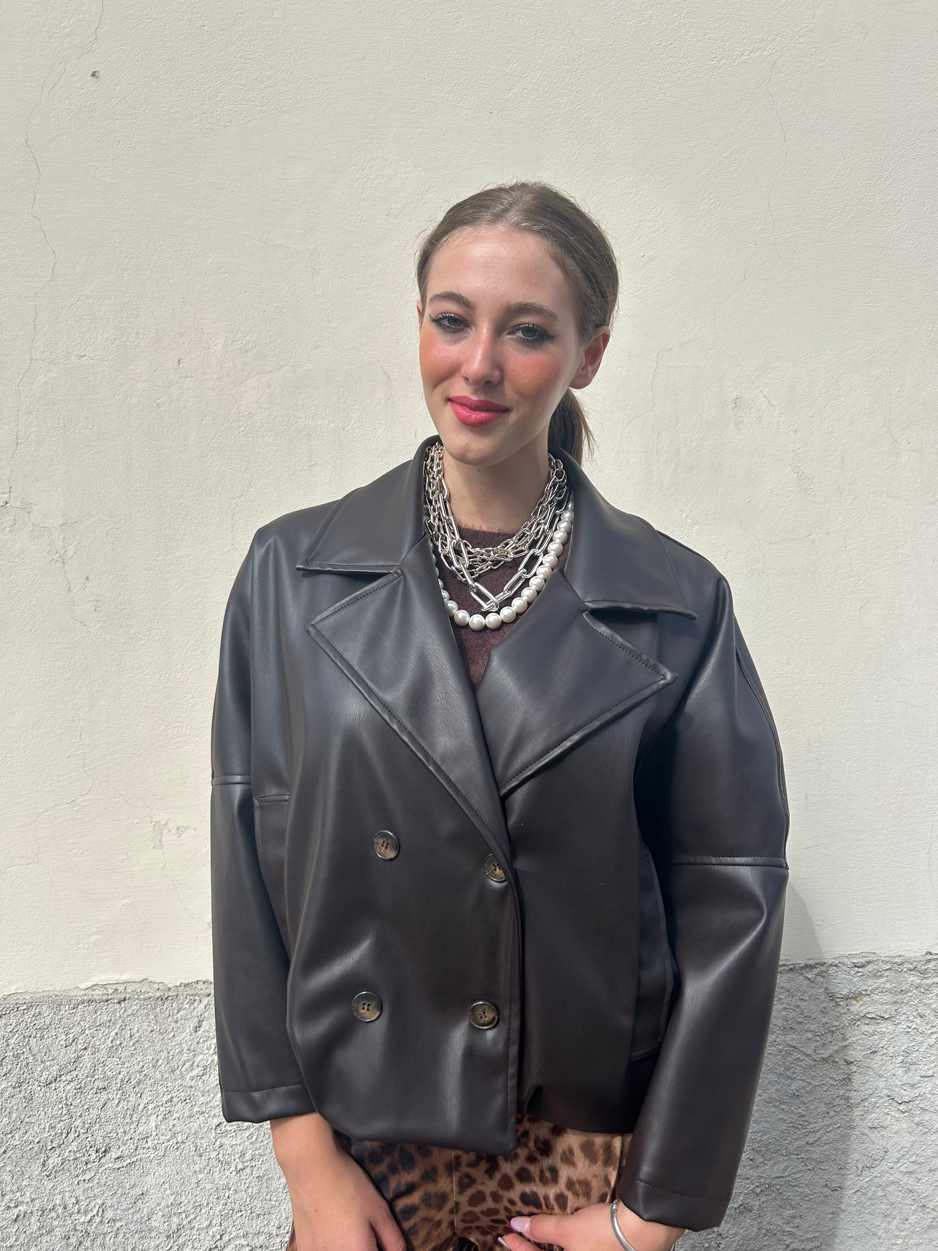 Giacca in ecopelle doppiopetto moro