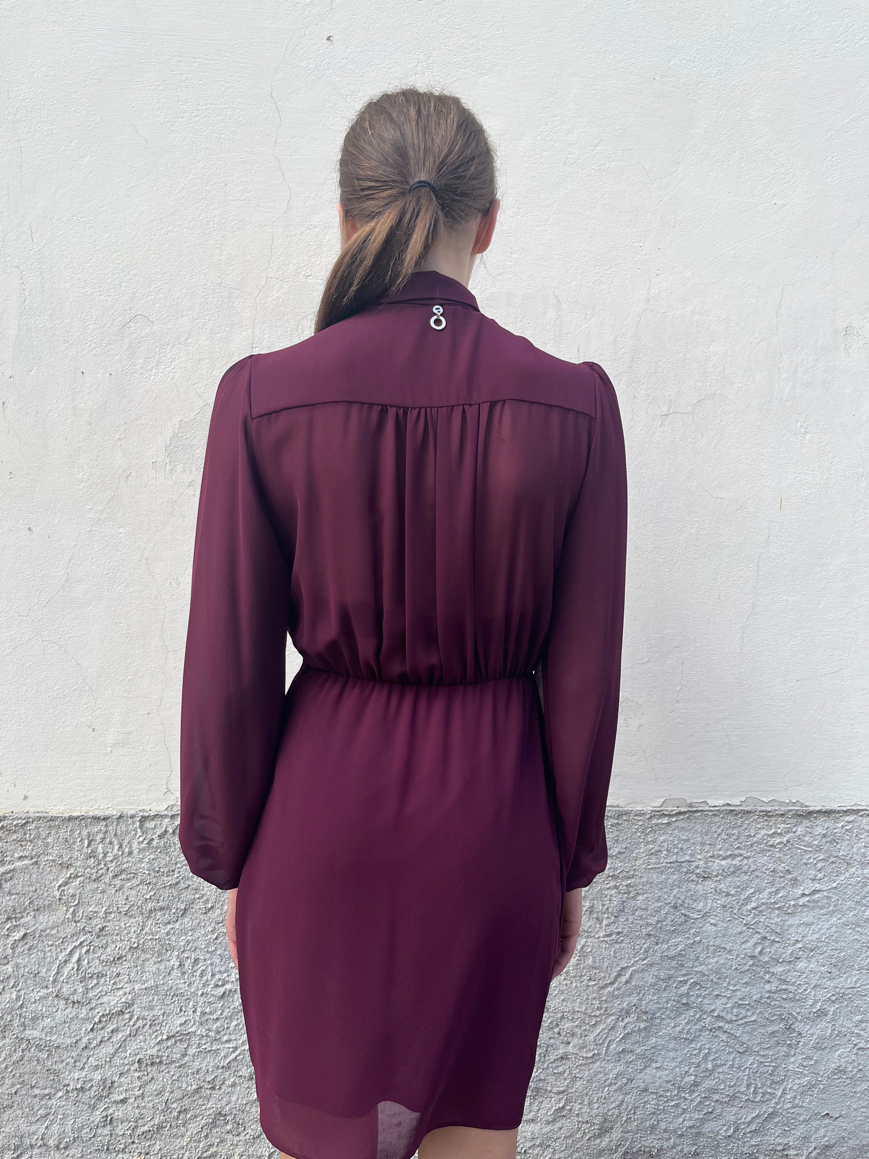 Abito corto con fiocco