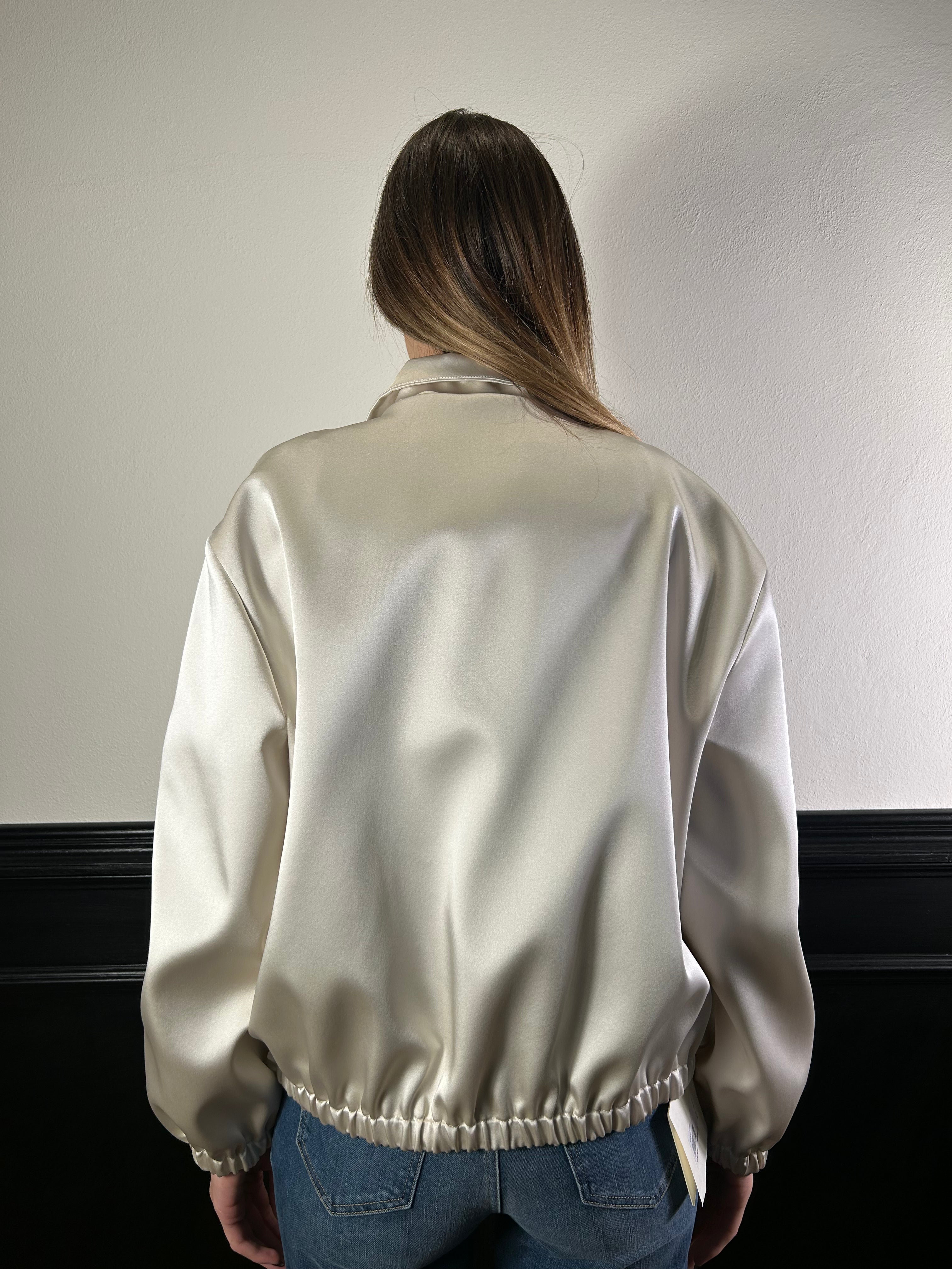 Bomber con colletto perla