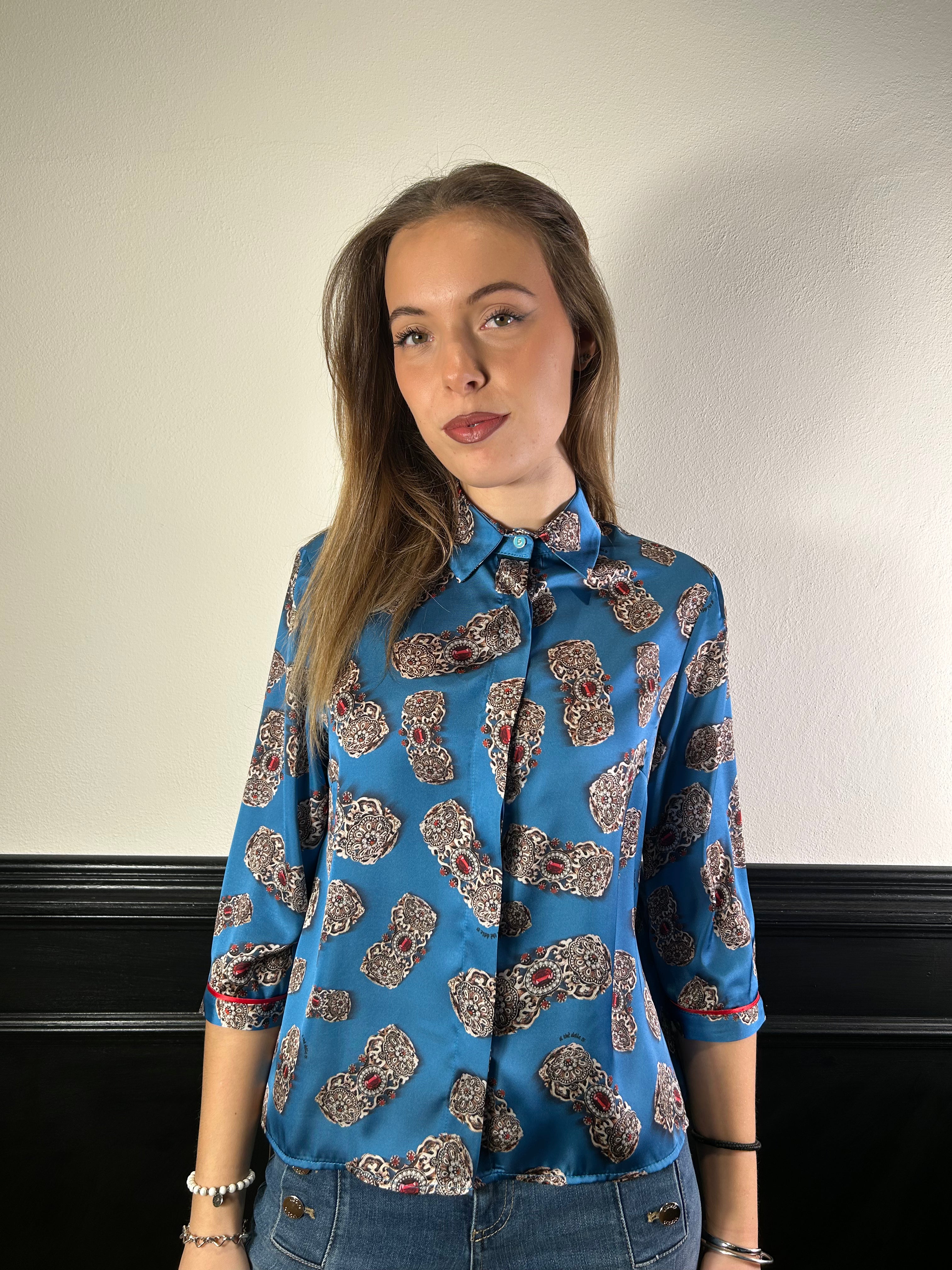 Camicia spoon fantasia bracciali turchese