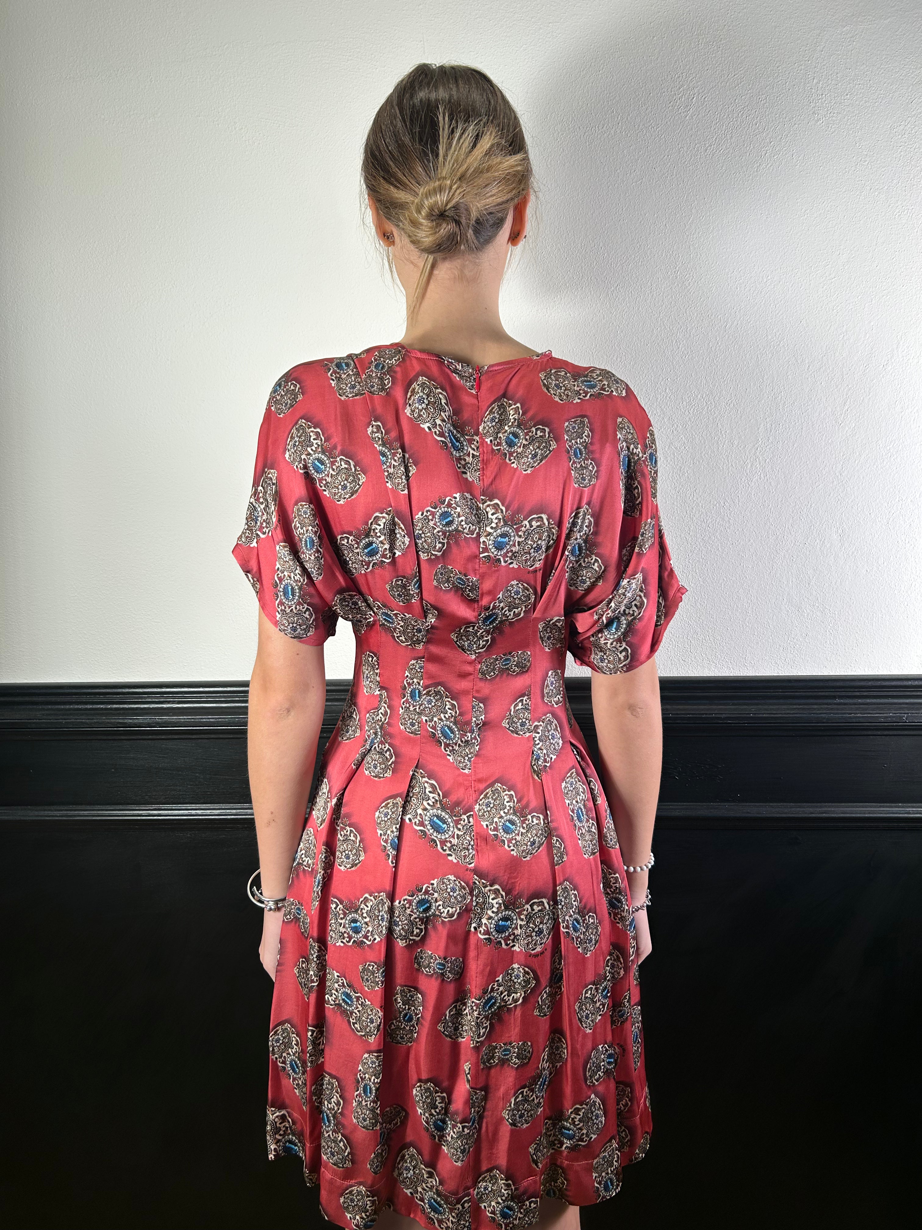 Abito corto fantasia bracciali corallo