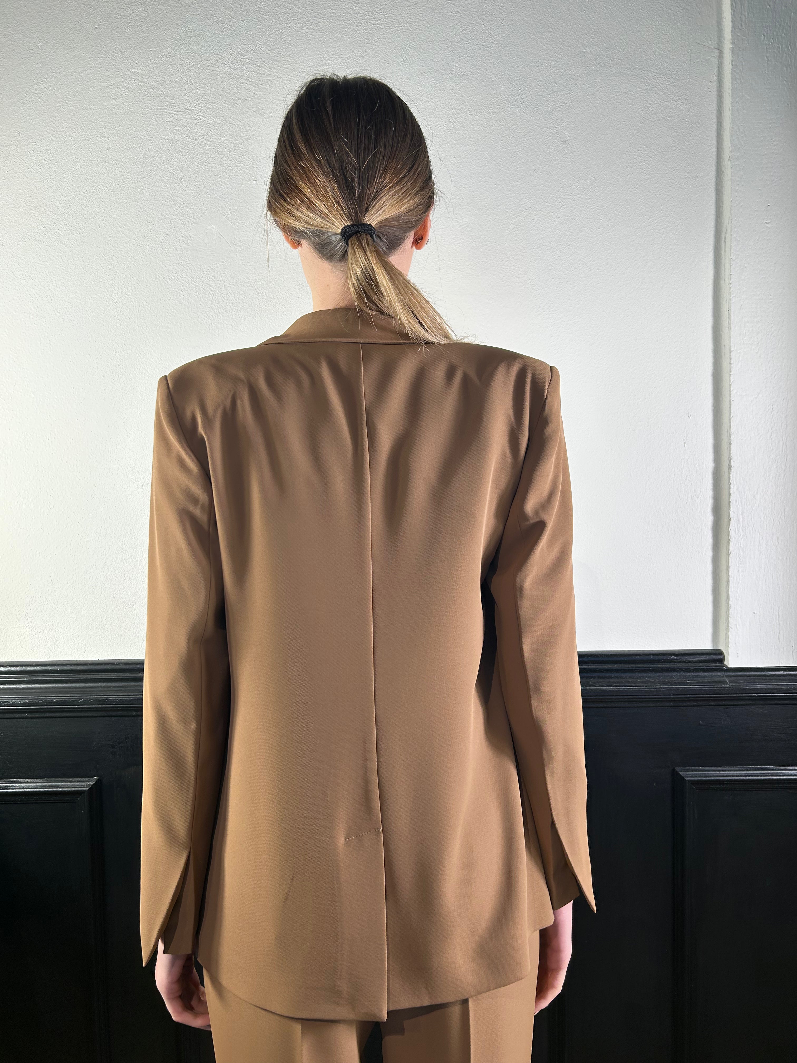 Giacca Lasty con bottone oro e patte