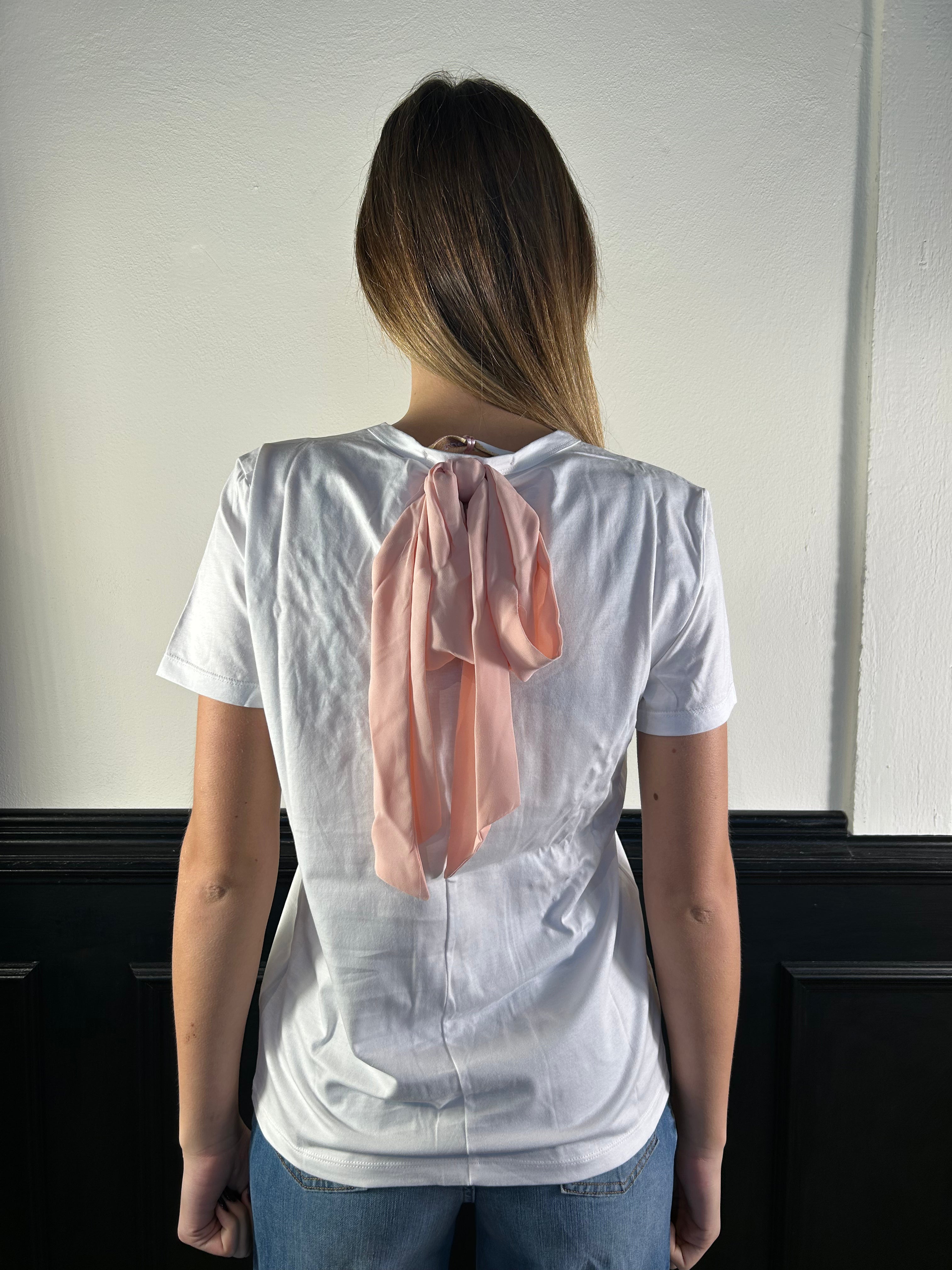 T-shirt Angelyna con applicazioni e fiocco sul retro