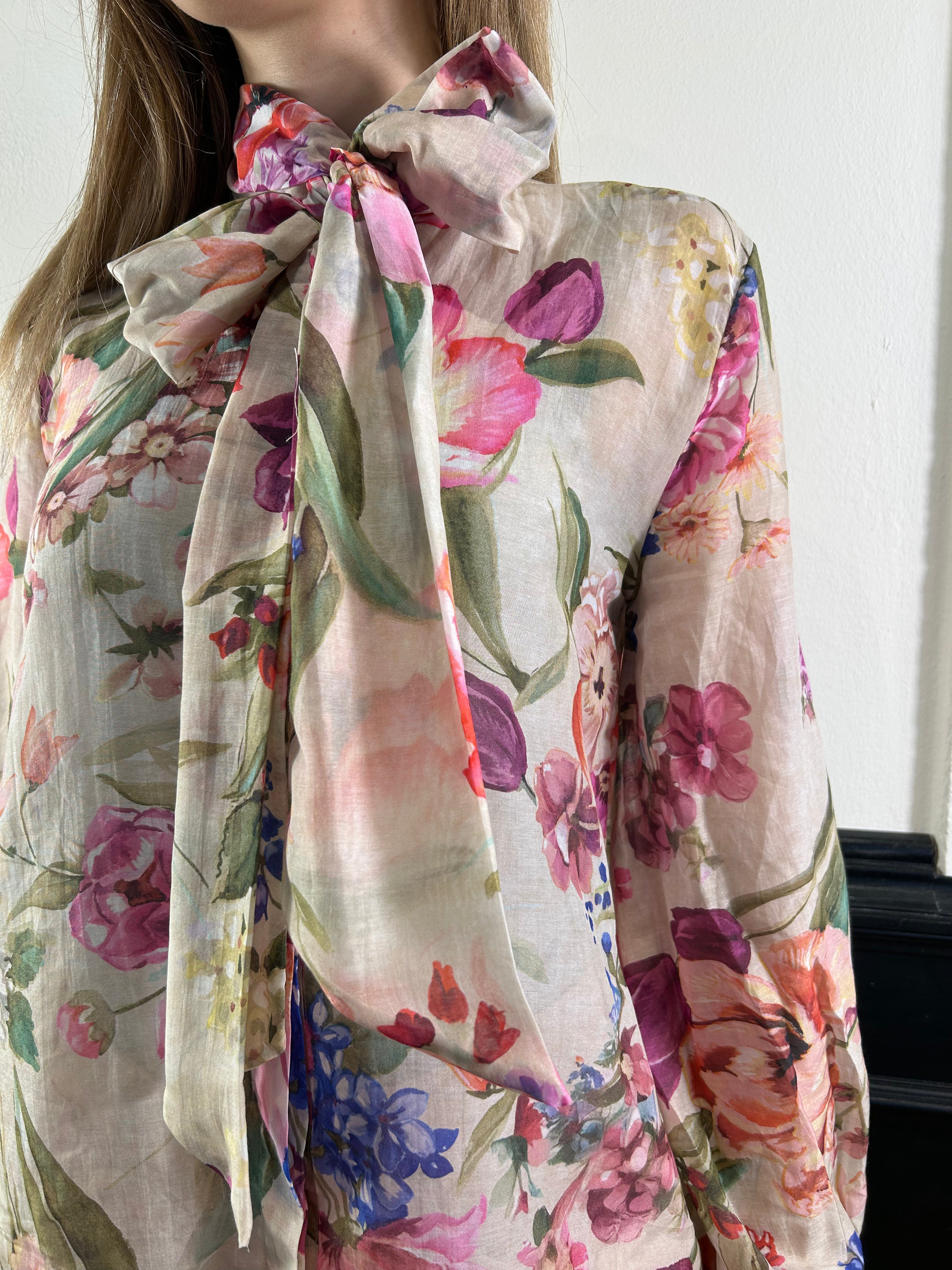 Camicia fantasia floreale con fiocco
