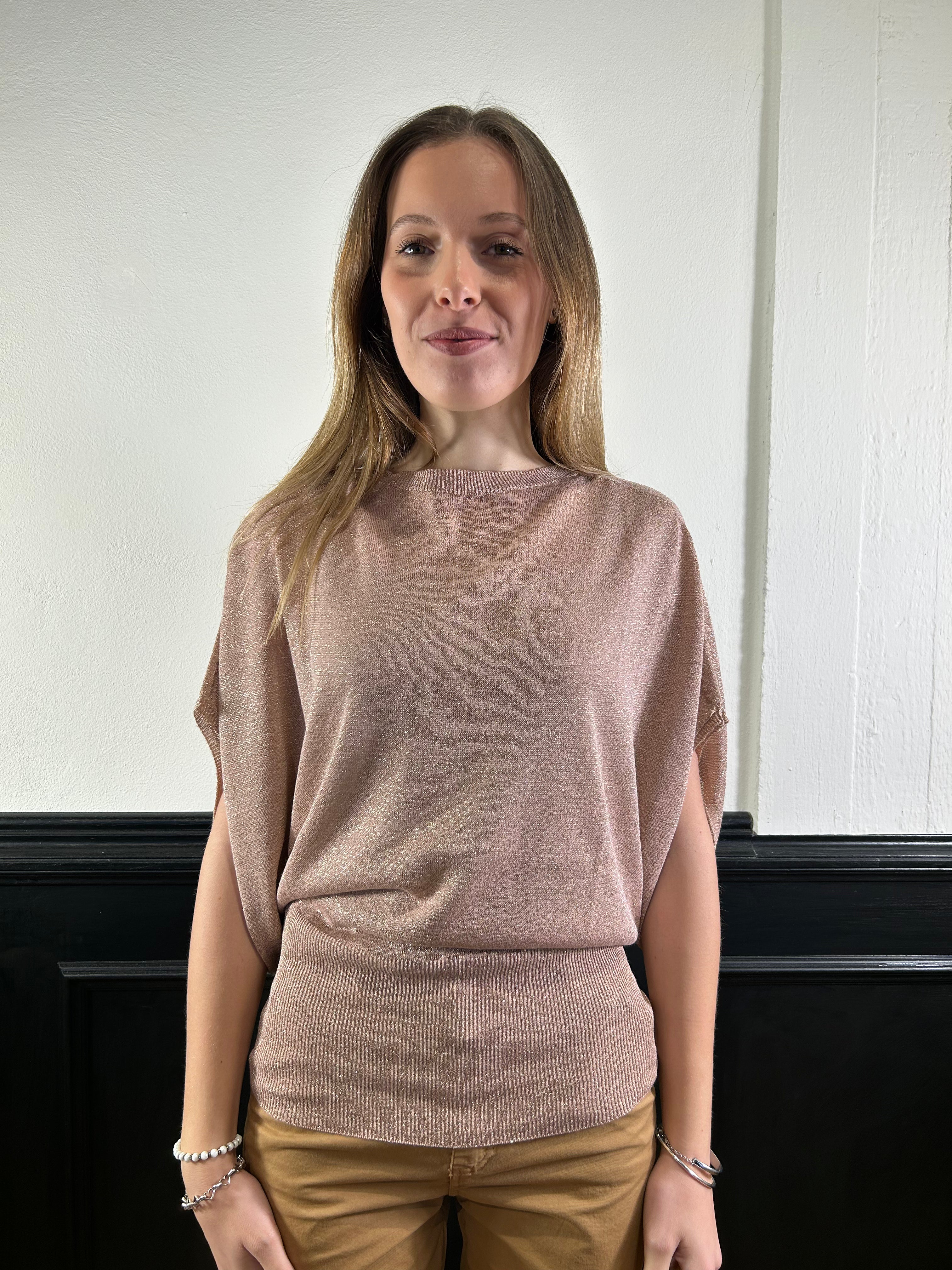 Maglia a pipistrello con fondo a costine in lurex rosa