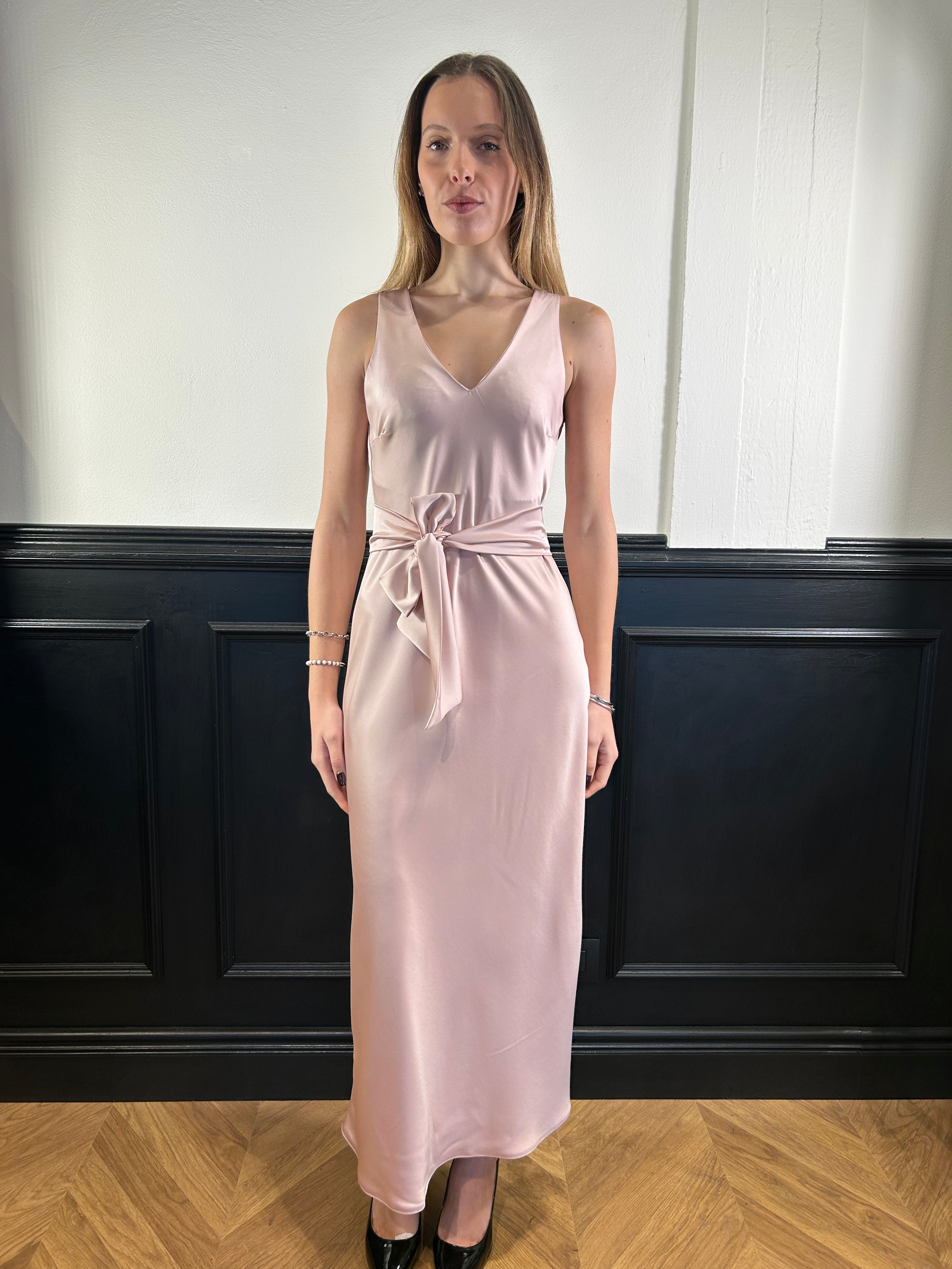 Abito in satin rosa