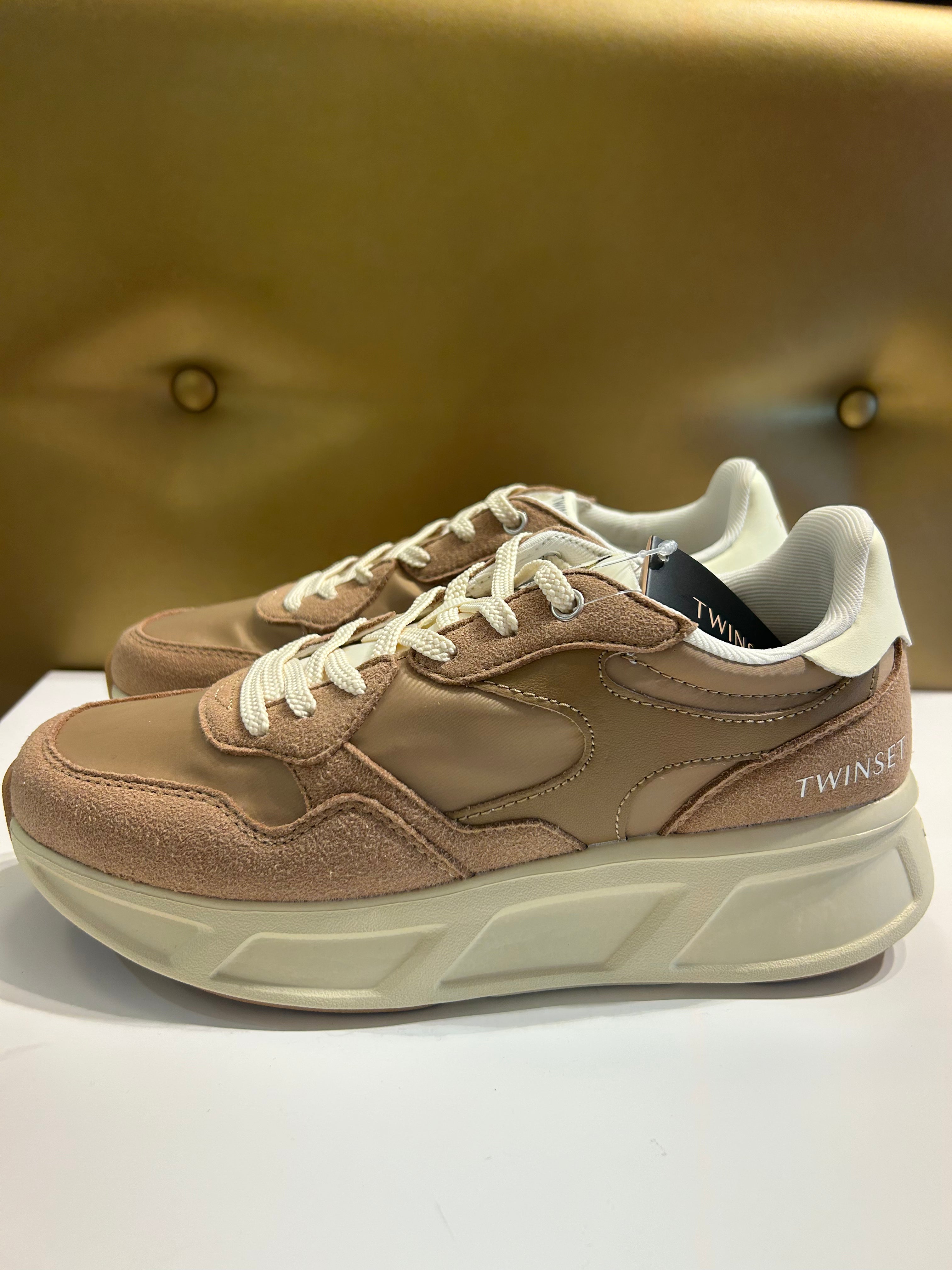 Sneakers running Fessura