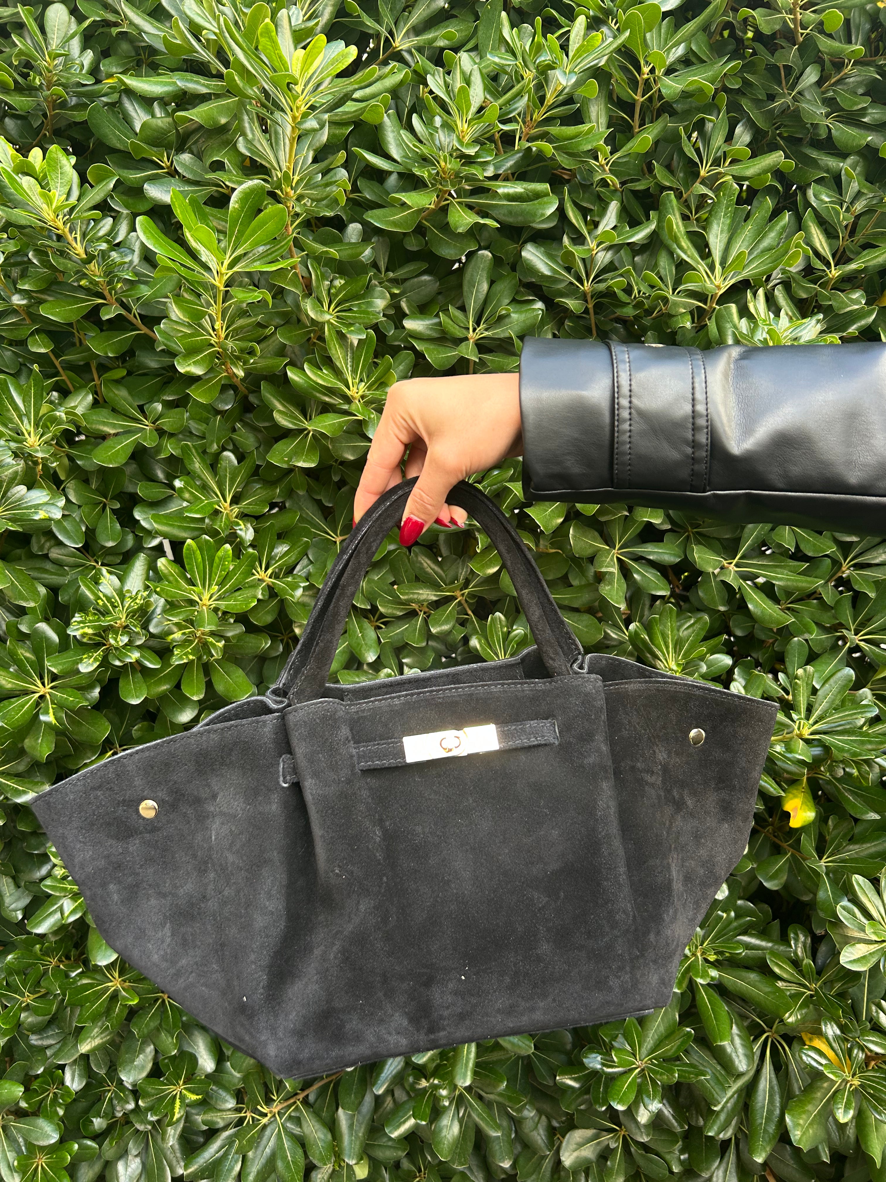 Borsa shopper allungata in suede