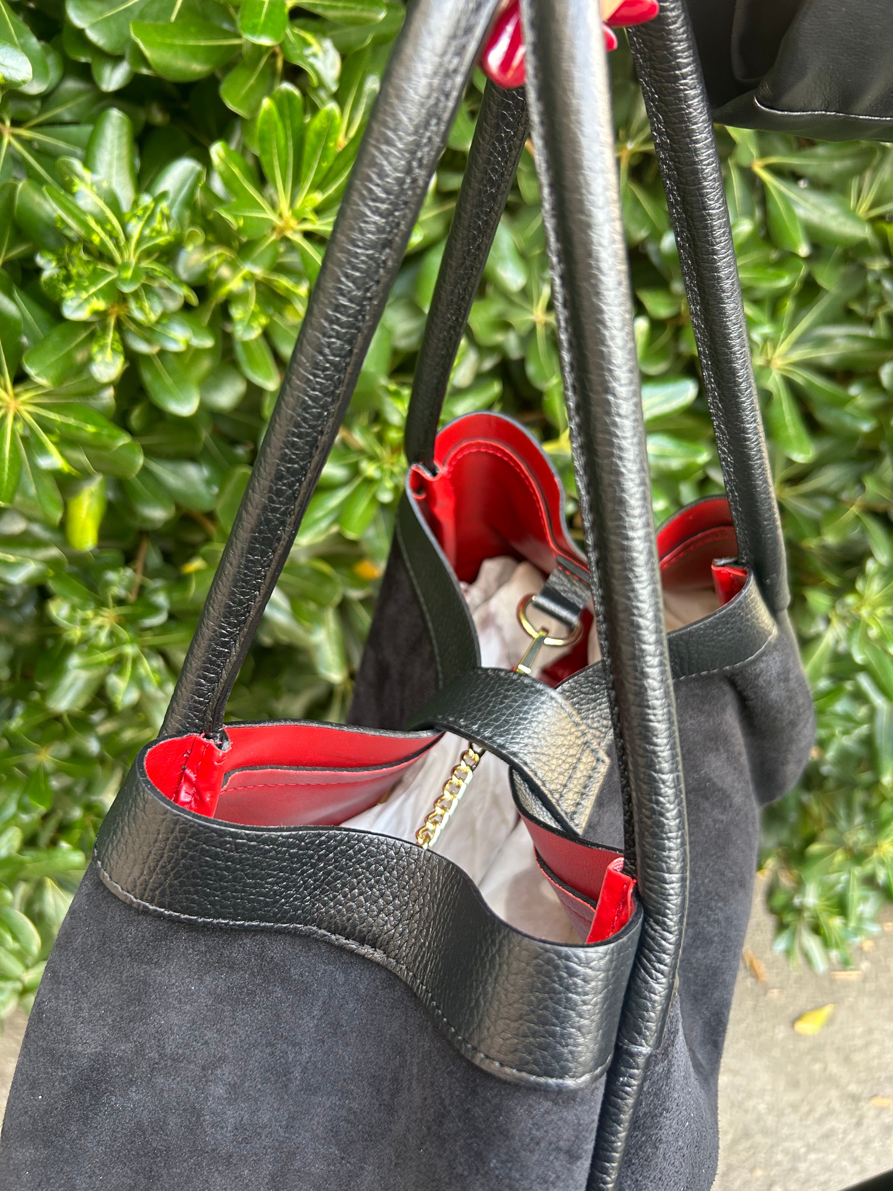 Borsa shopper con dettagli rossi