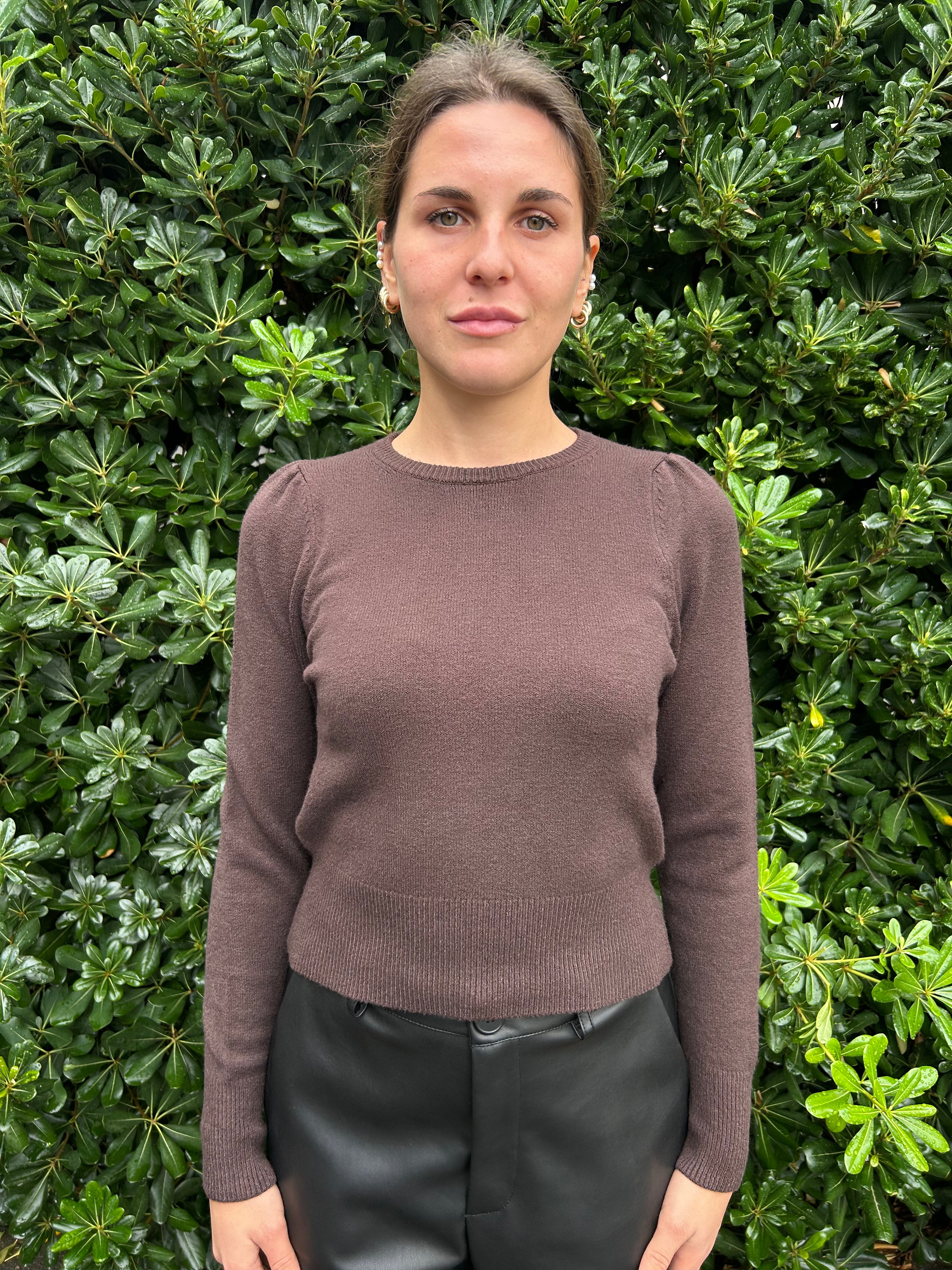 Maglia basica con sbuffo