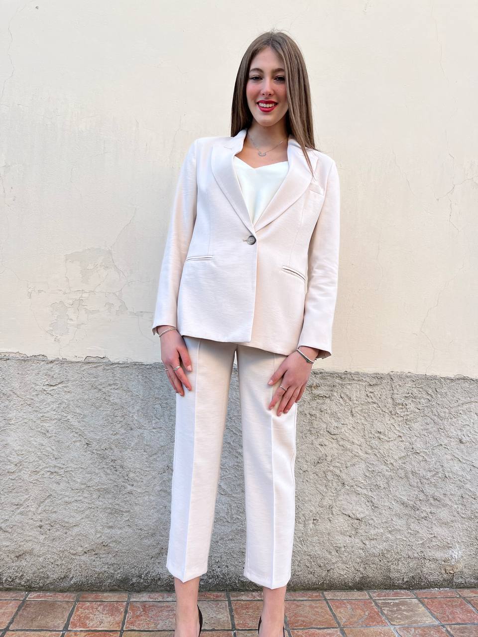 Tailleur con giacca dritta e pantalone sigaretta