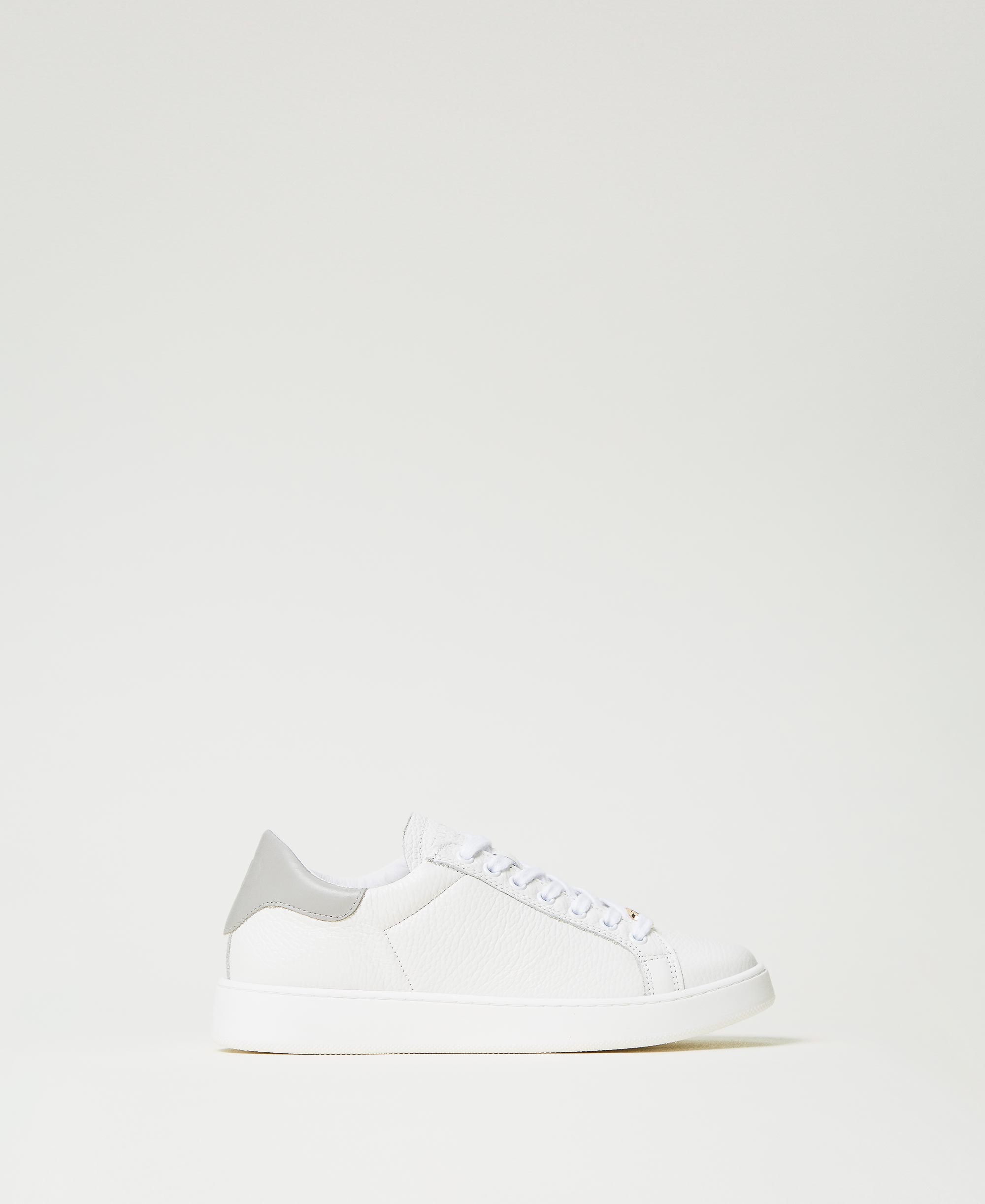 Sneakers in pelle con Oval T