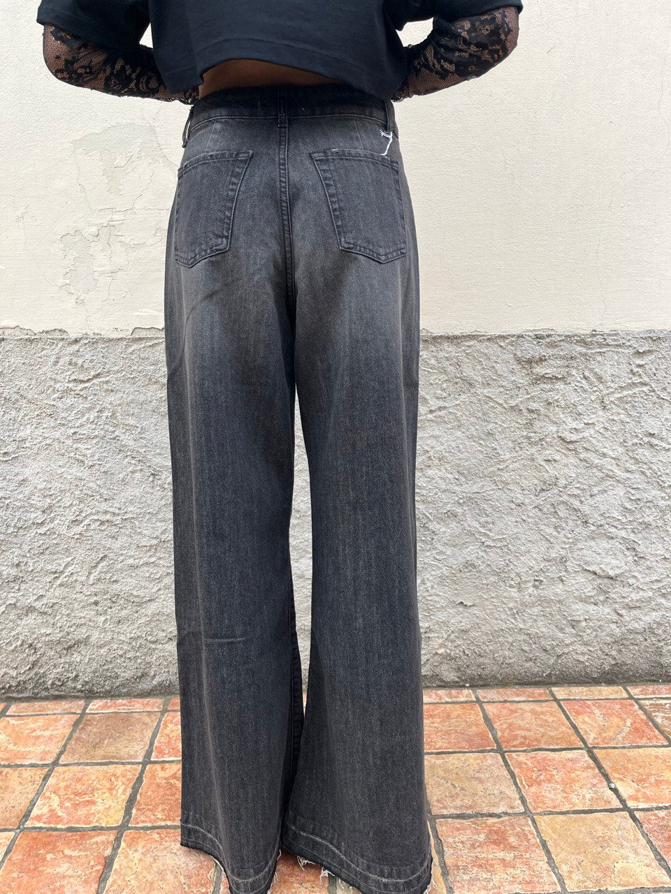 Jeans grigio palazzo