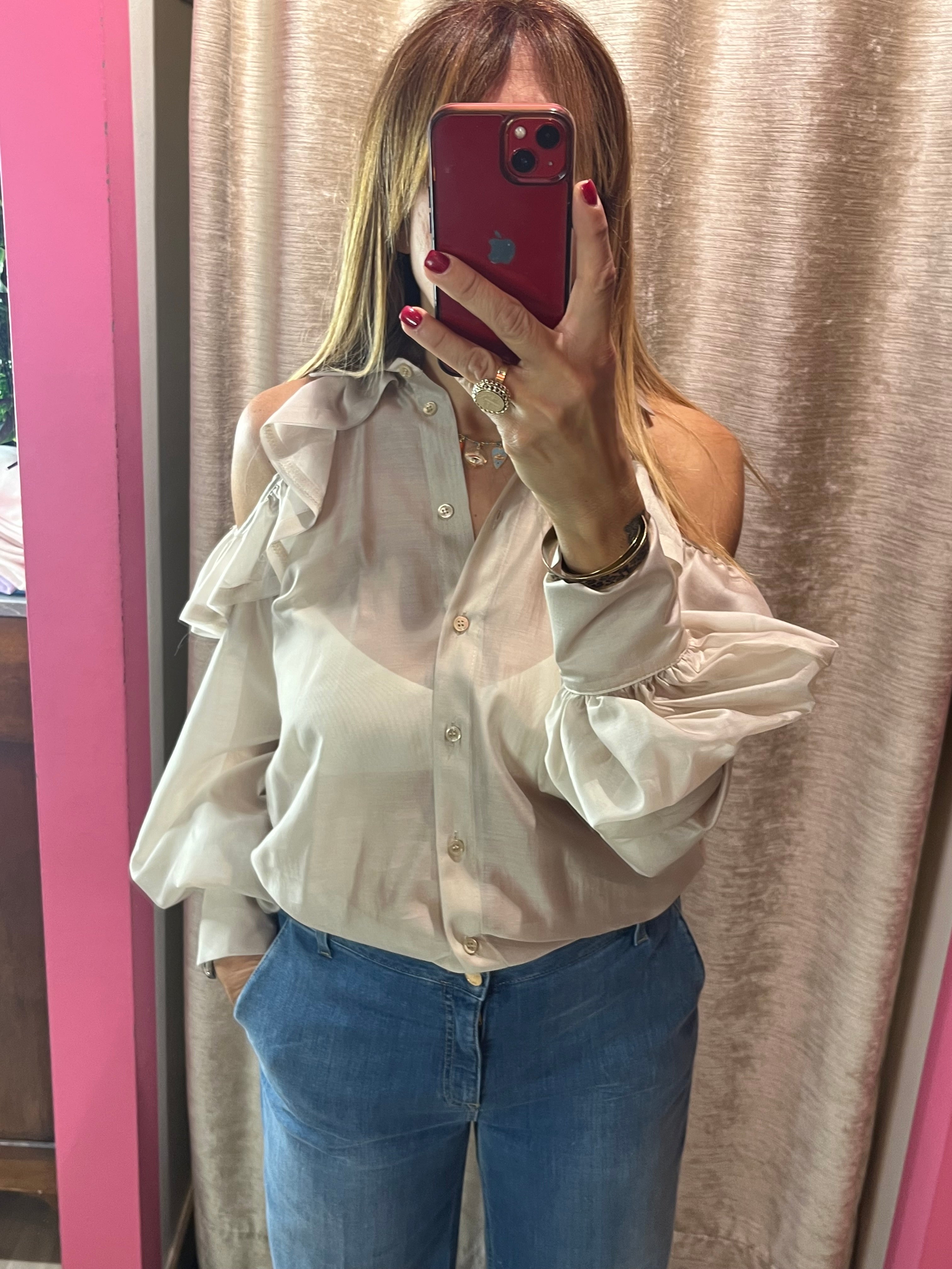 Camicia con spalle scoperte