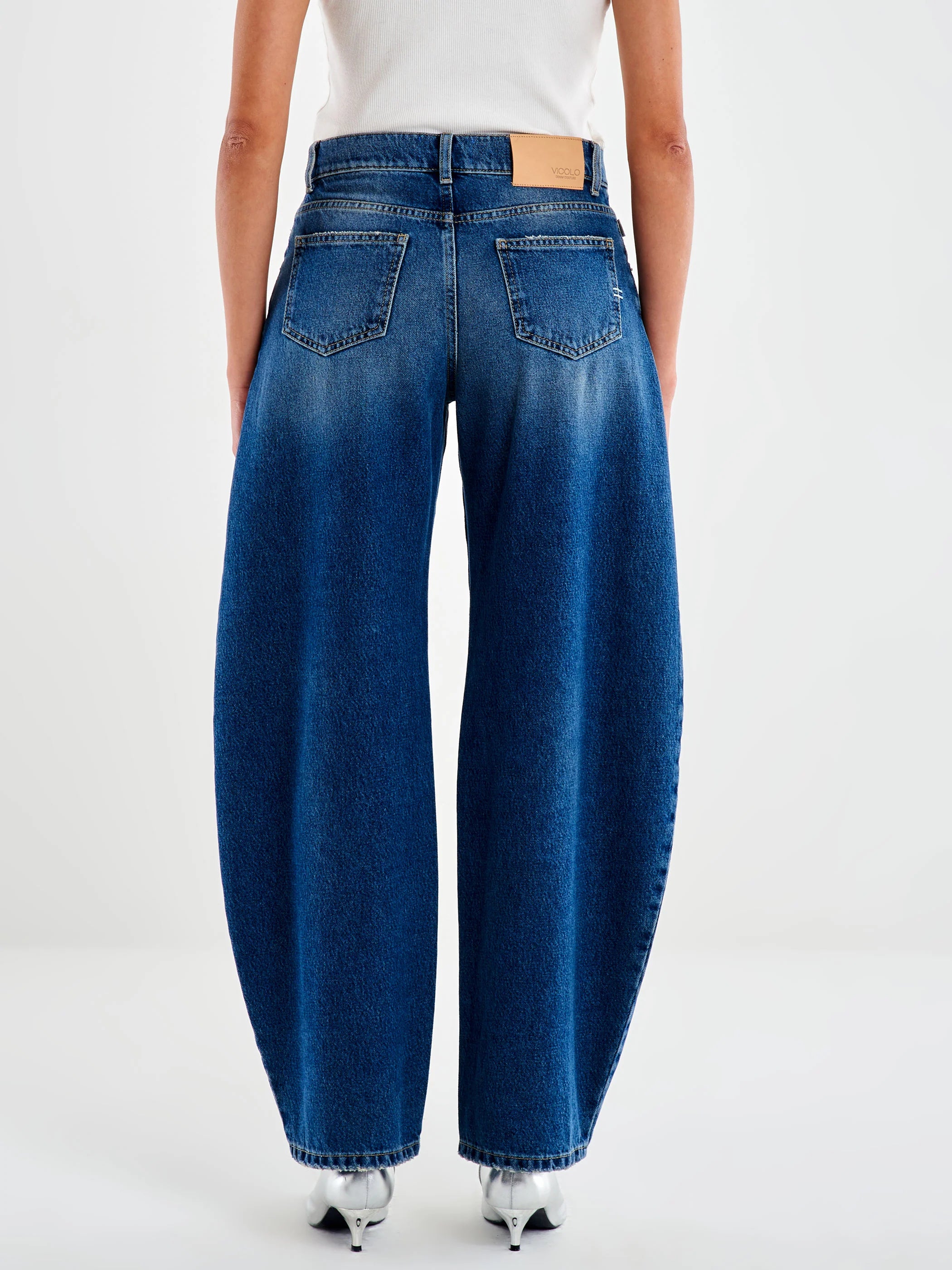 Jeans Denise ampio con catena