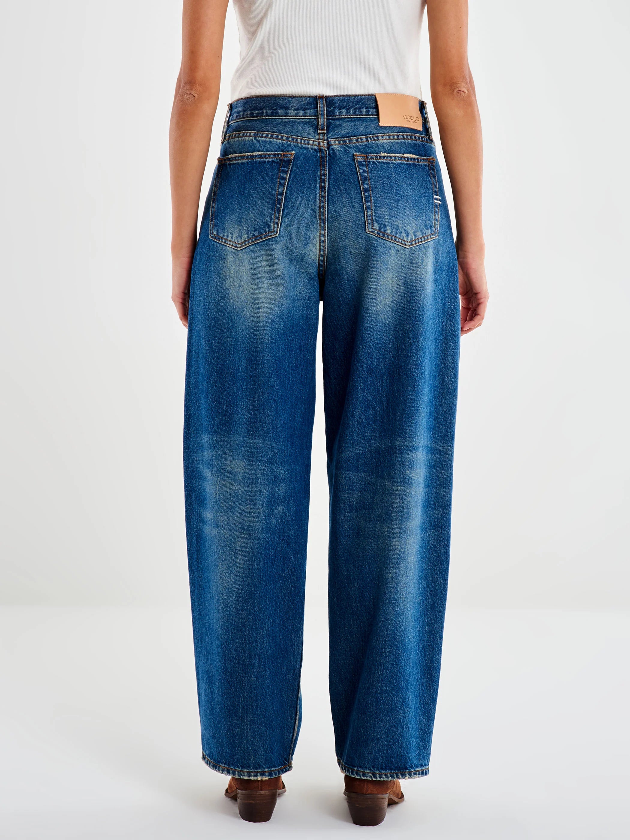 Jeans Xenobia con Bottoni Gioiello