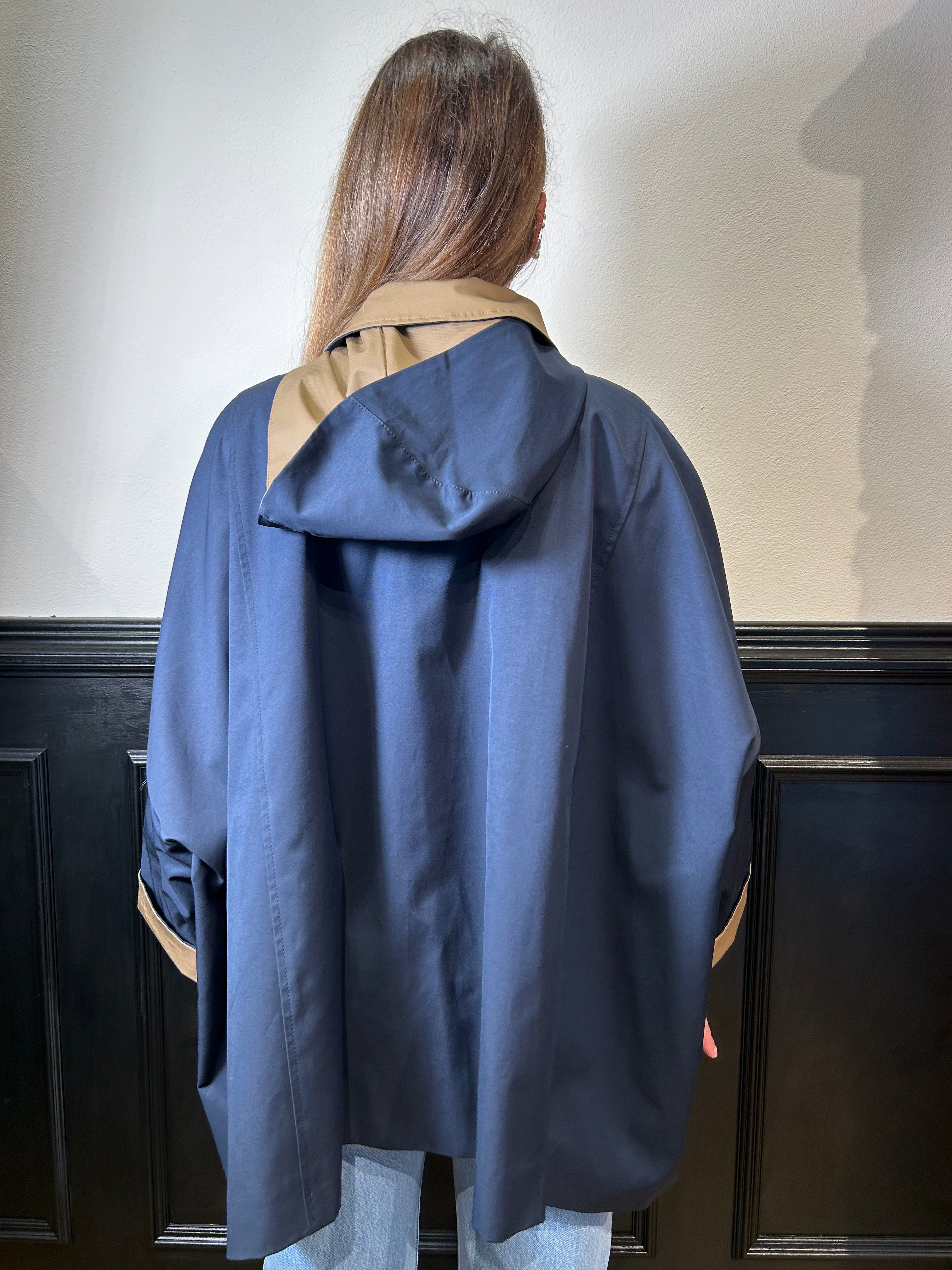 Trench ampio doppio colore