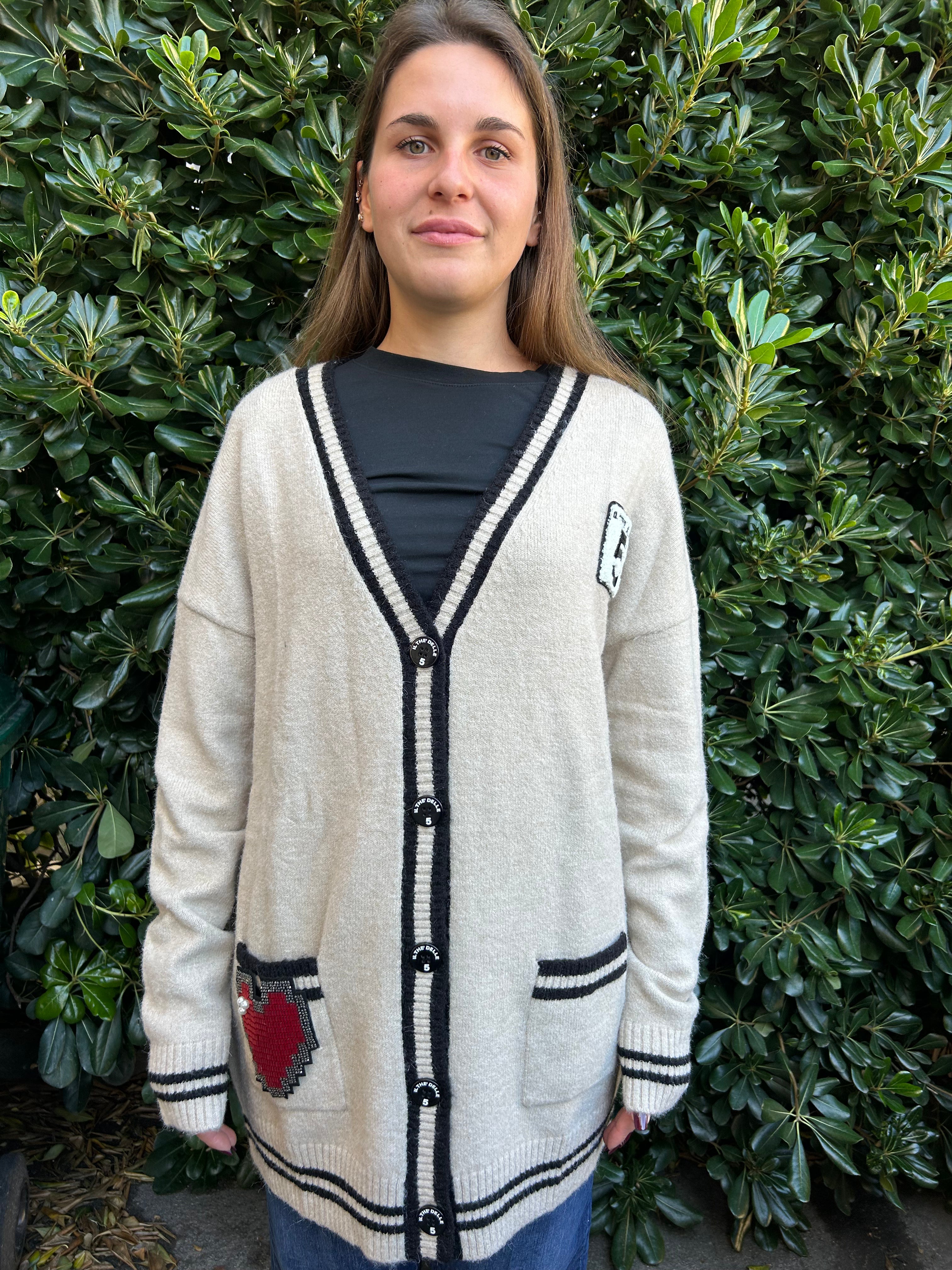 Cardigan lungo con patch