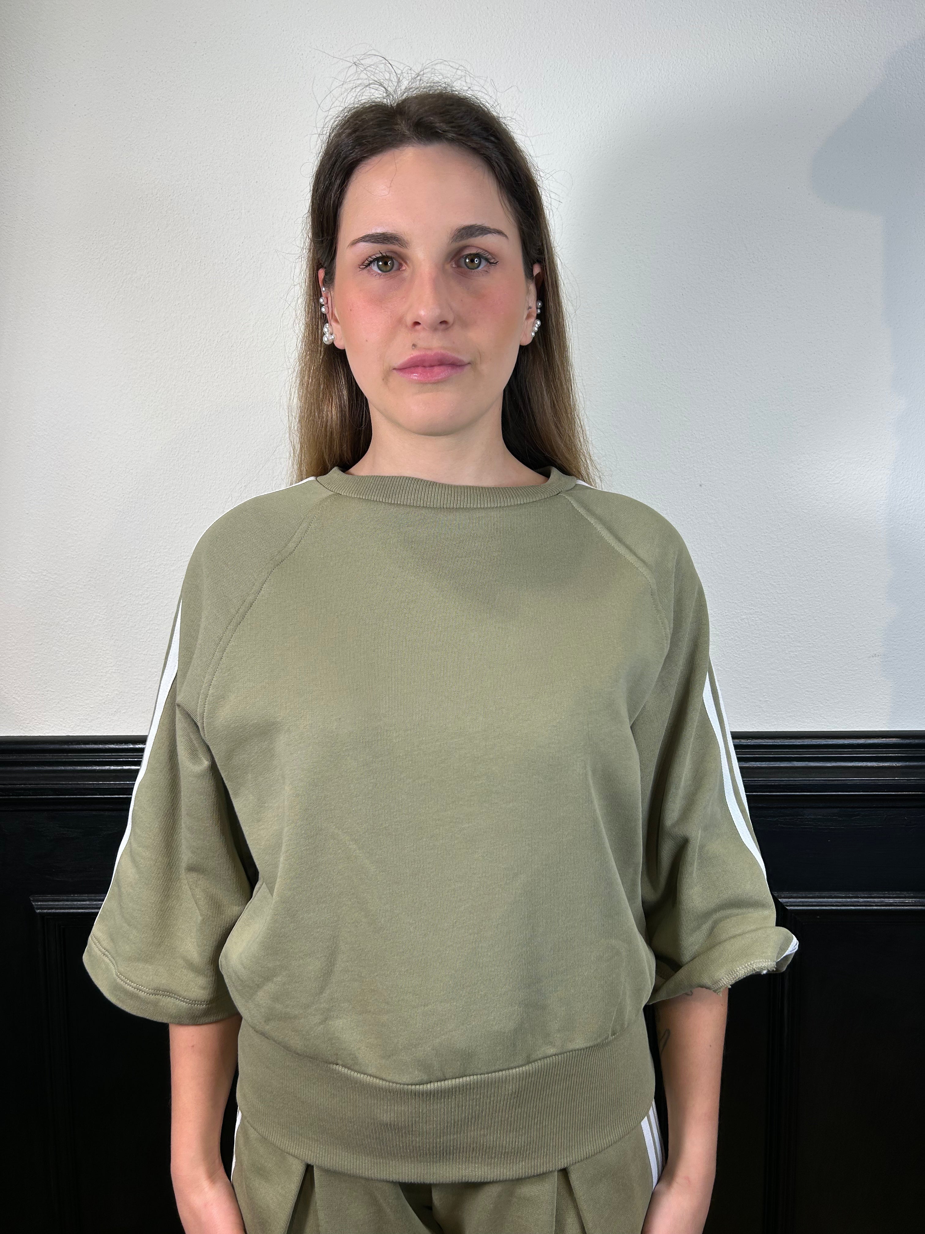 Completo "Adidas" verde militare