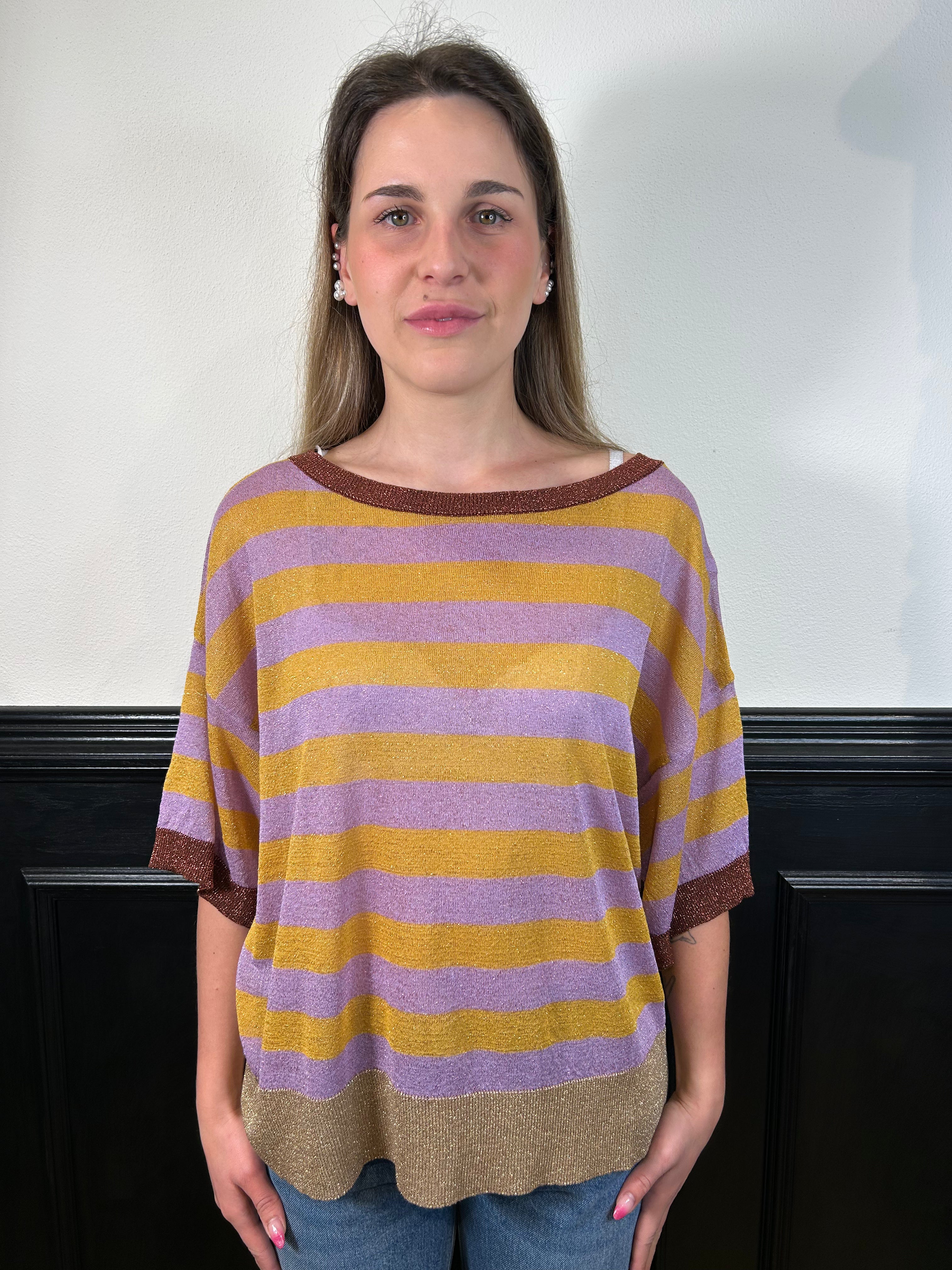 Maglia a righe mezze manica scollo a barca