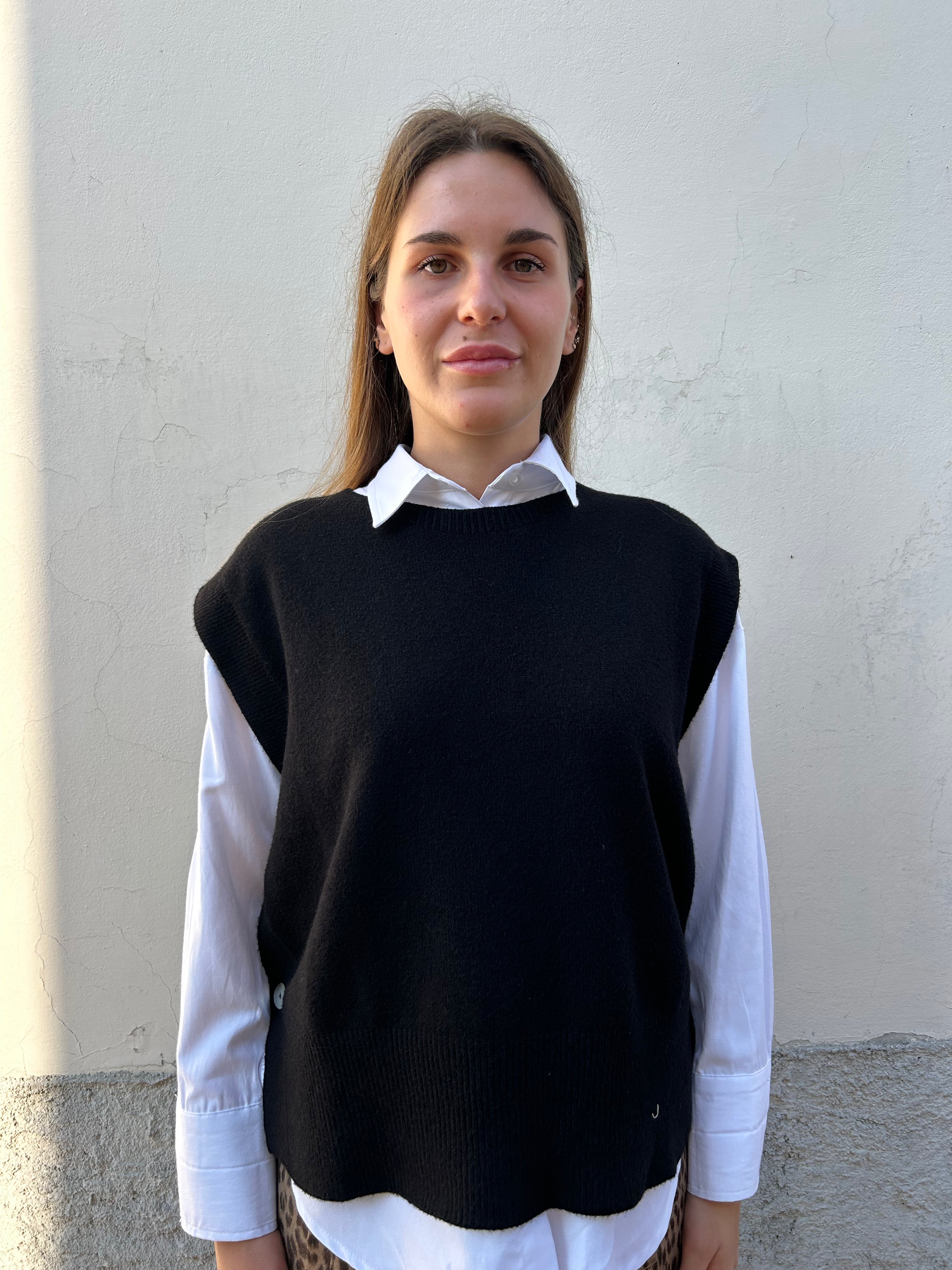 Gilet con aperture laterali