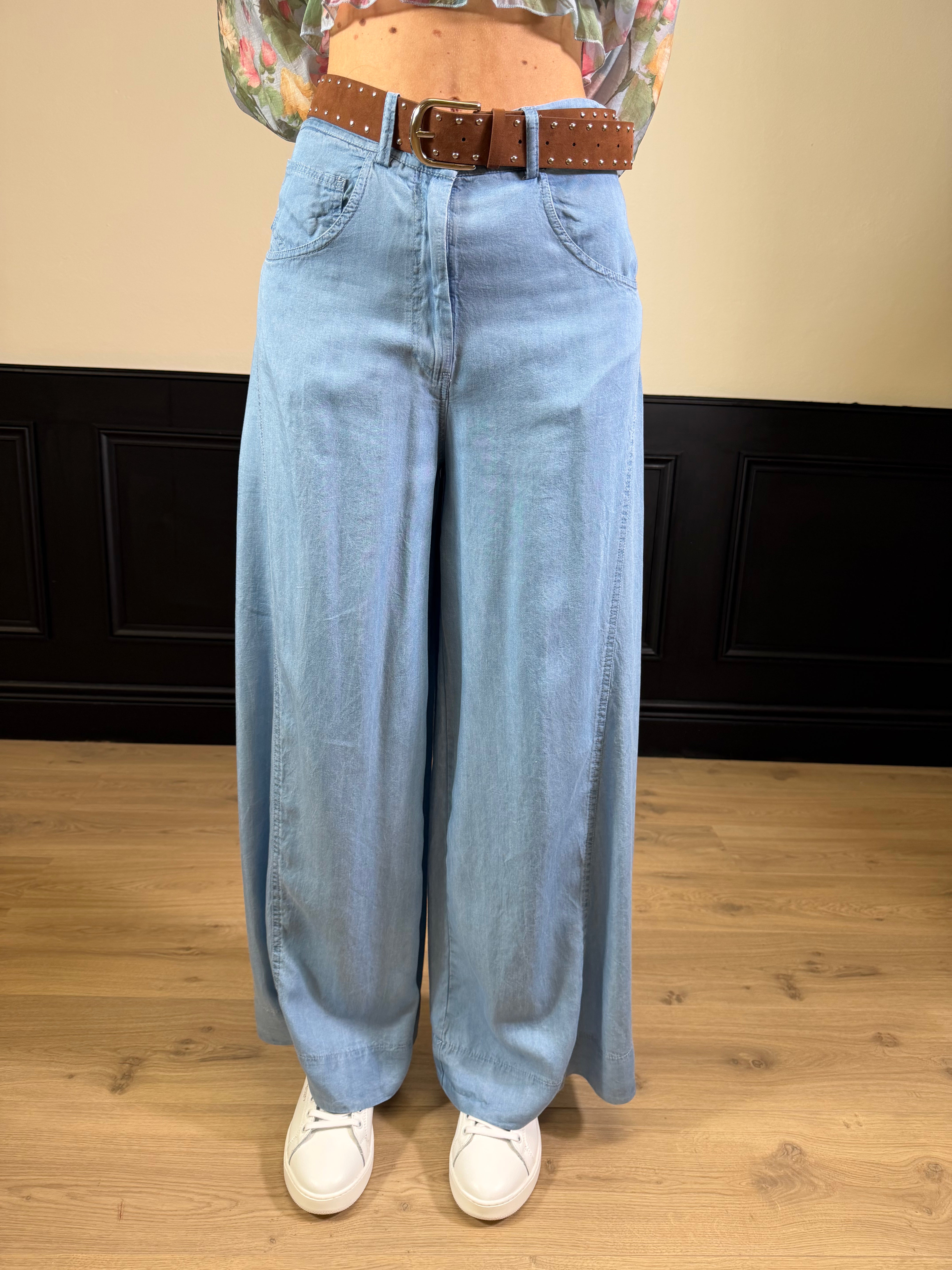 Jeans chambray modello palazzo