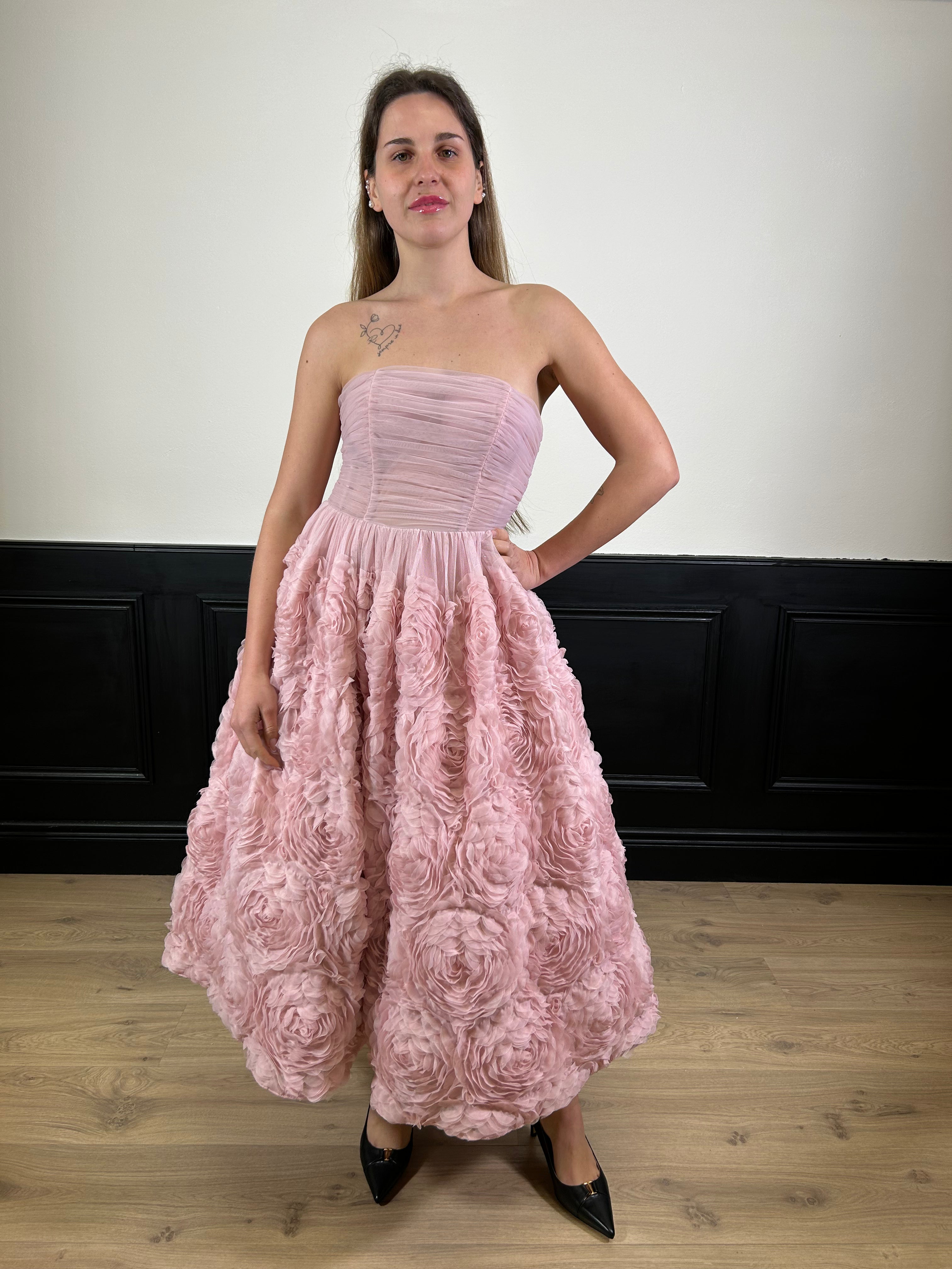 Abito tulle con rose