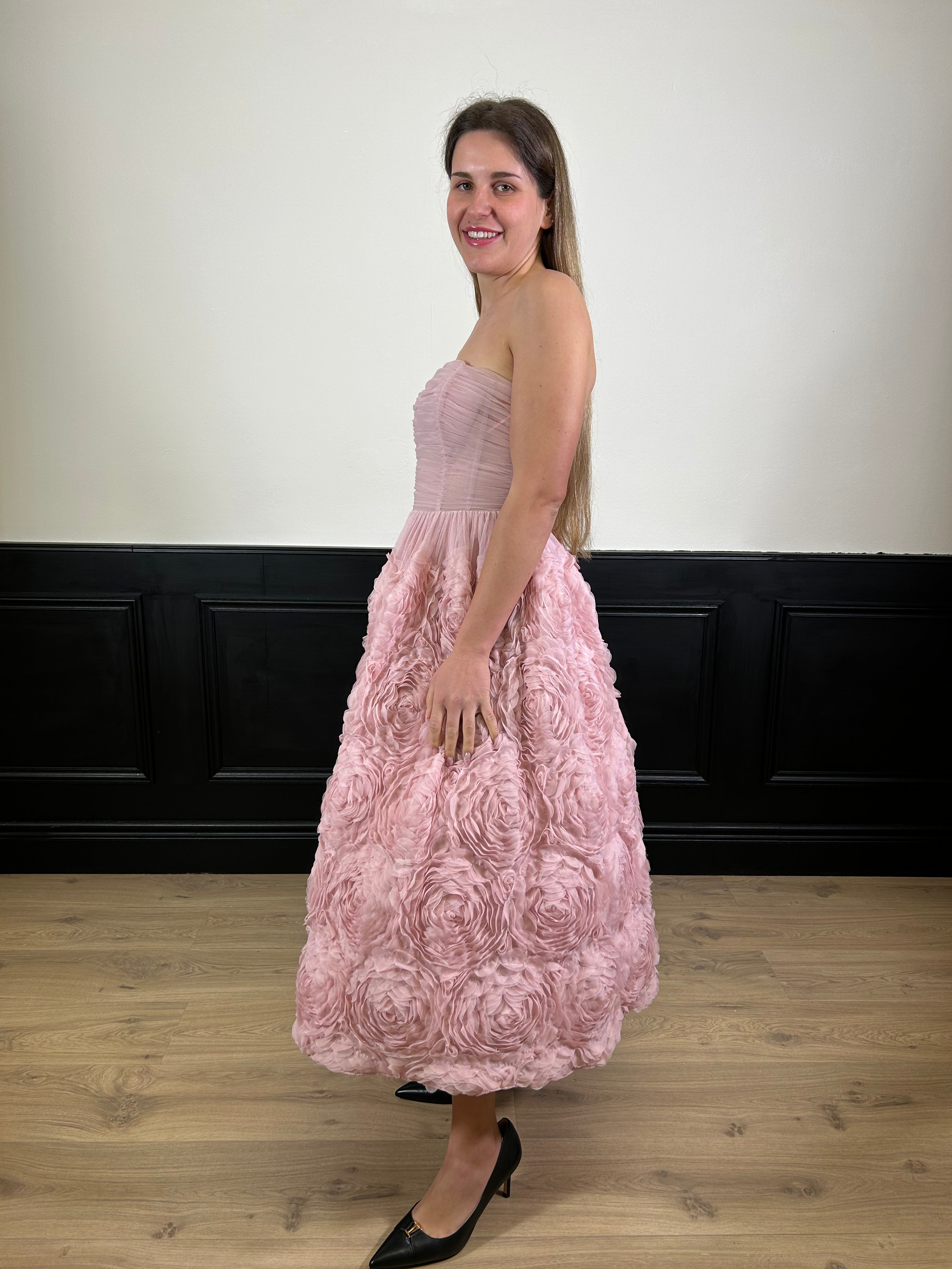 Abito tulle con rose