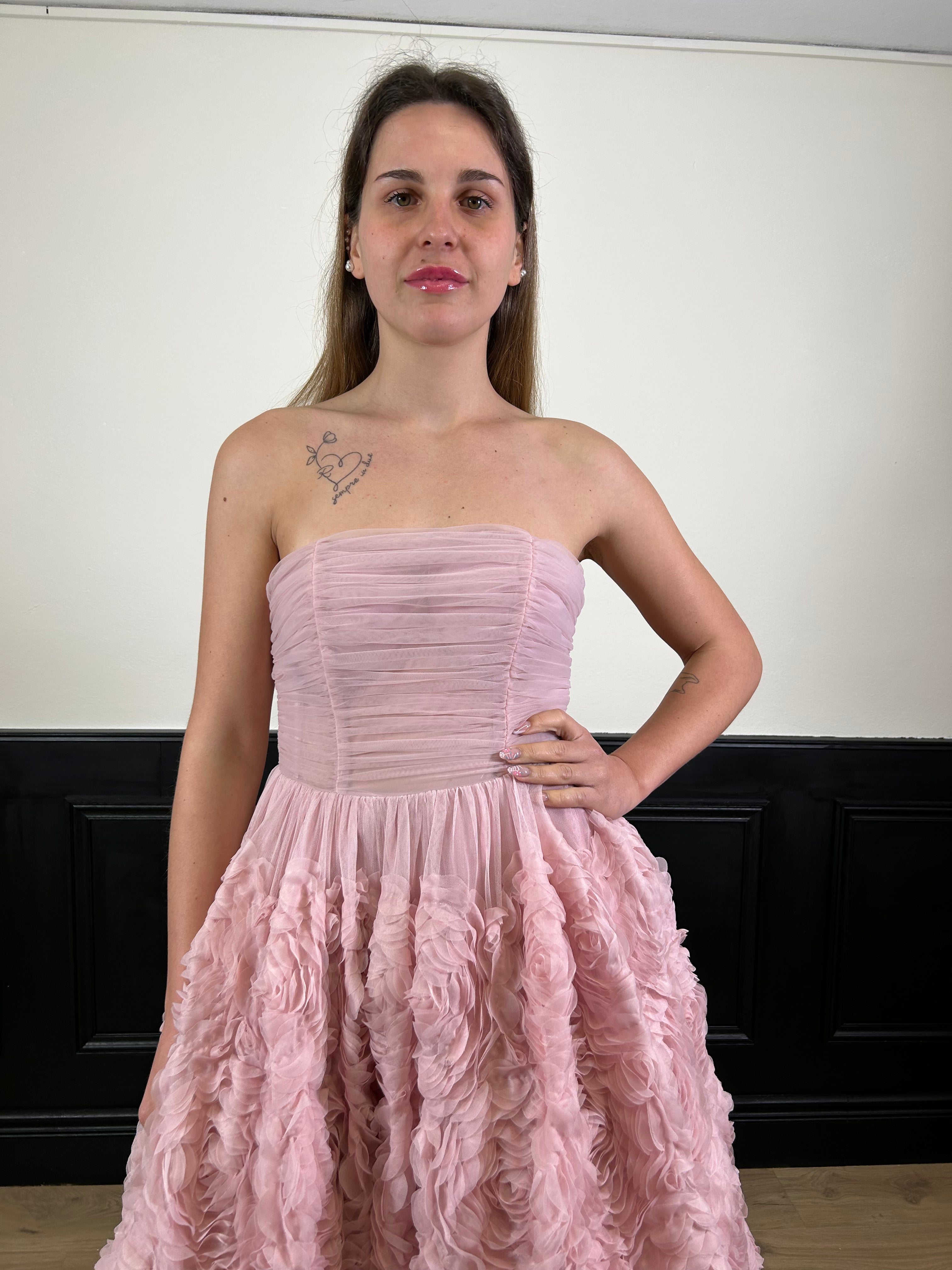 Abito tulle con rose