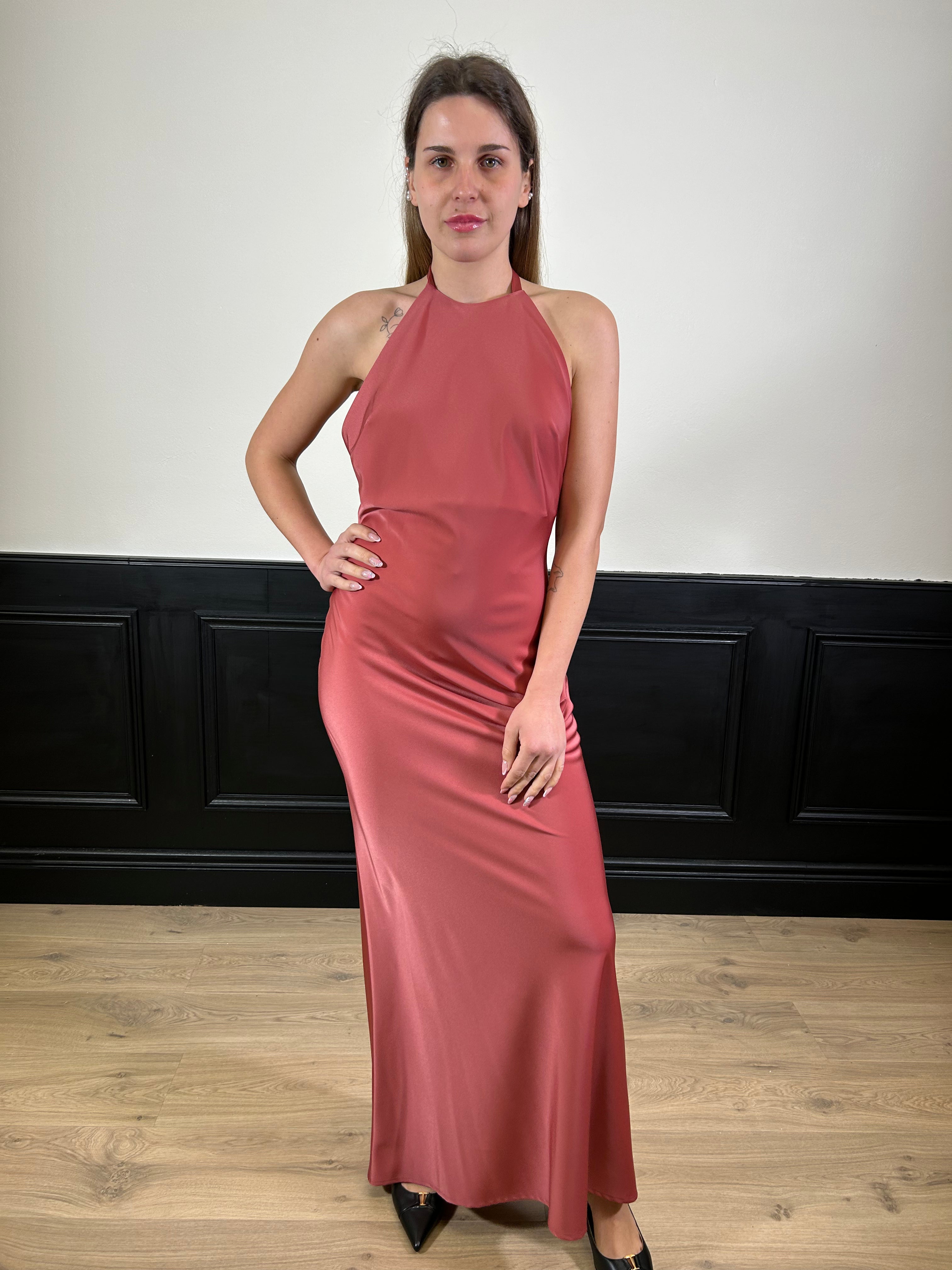 Abito Keira con schiena nuda onion