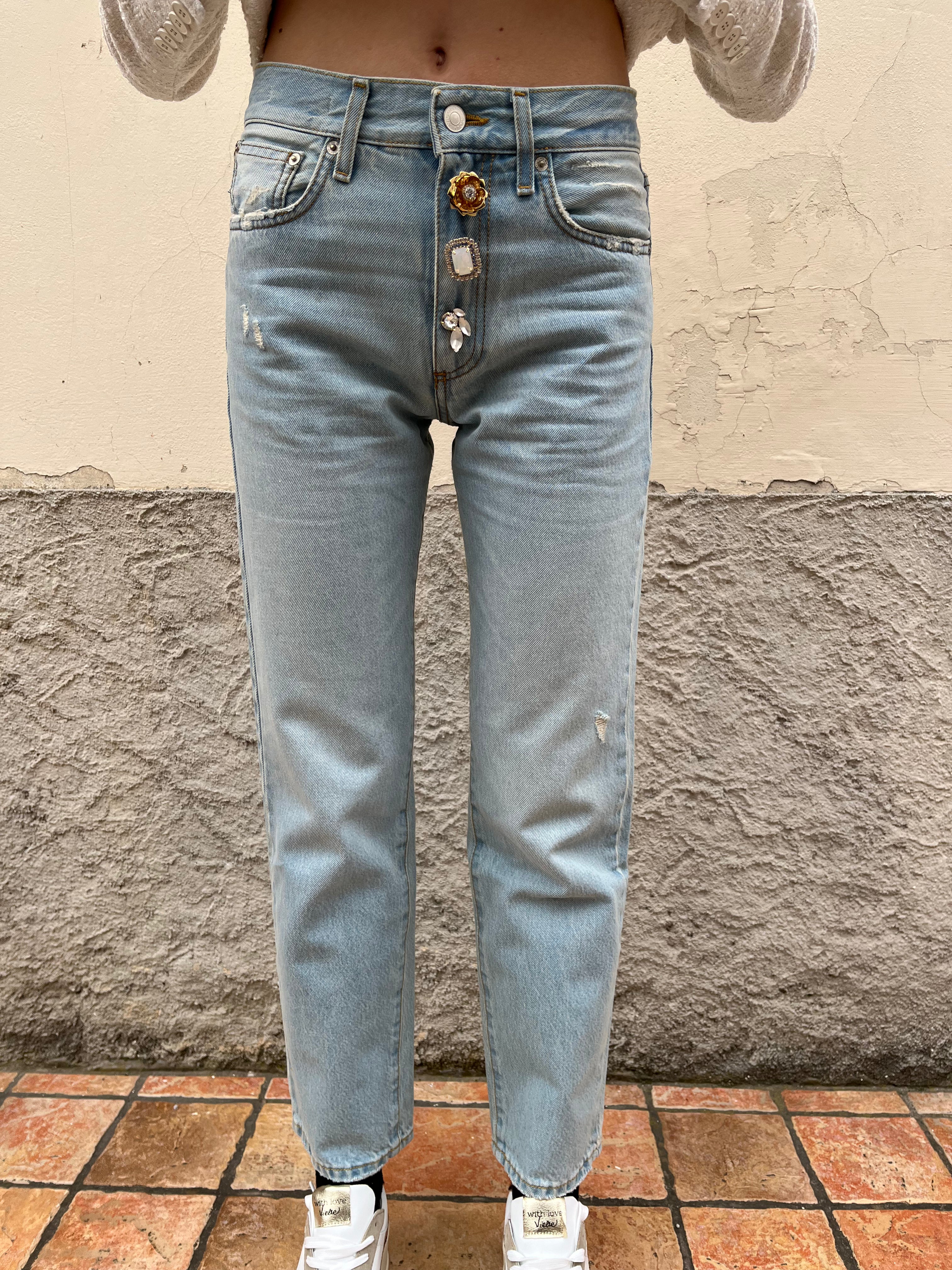 Jeans Zoe con bottoni i gioiello sbagliati