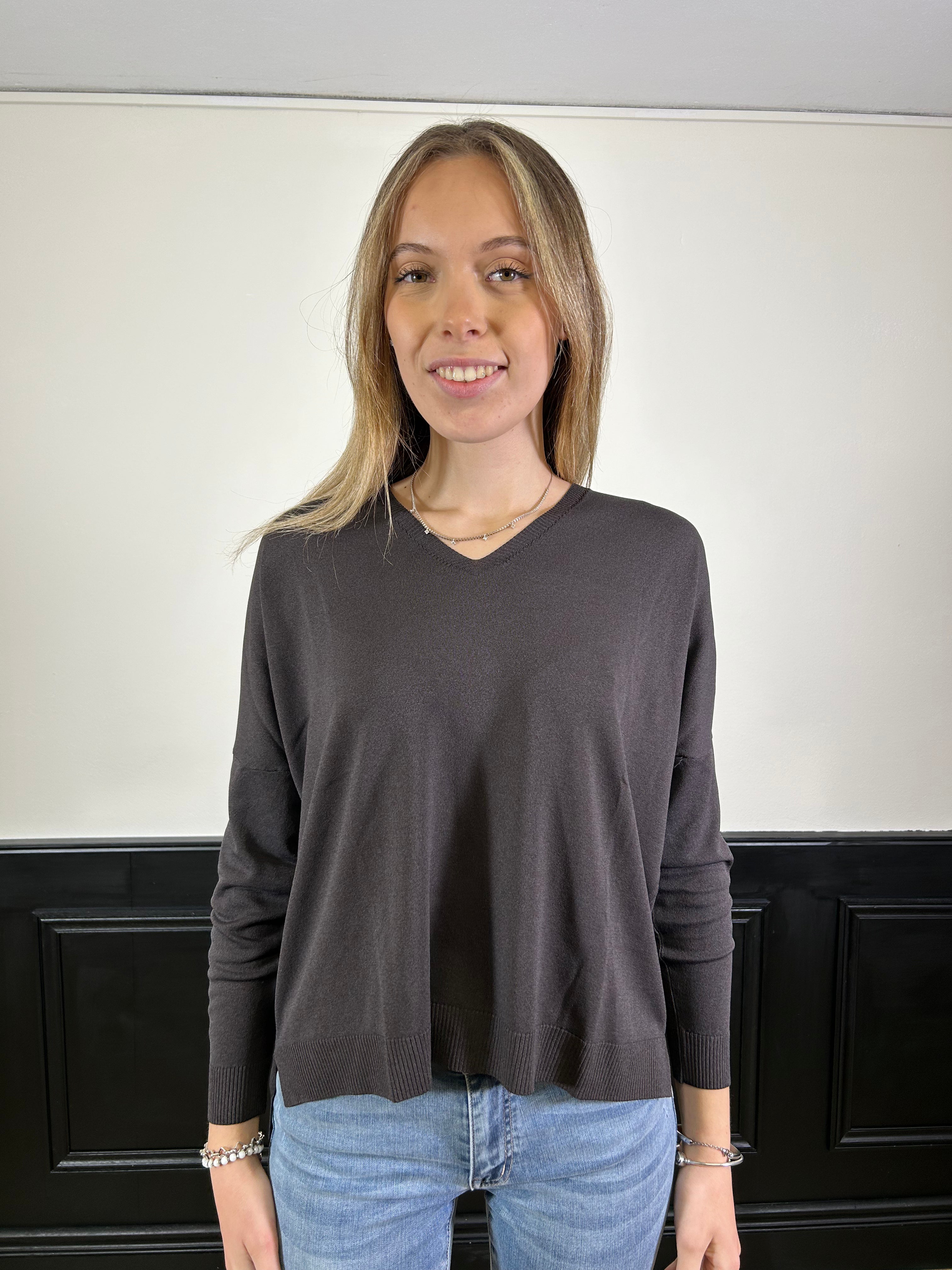 Maglia a scatola scollo a V