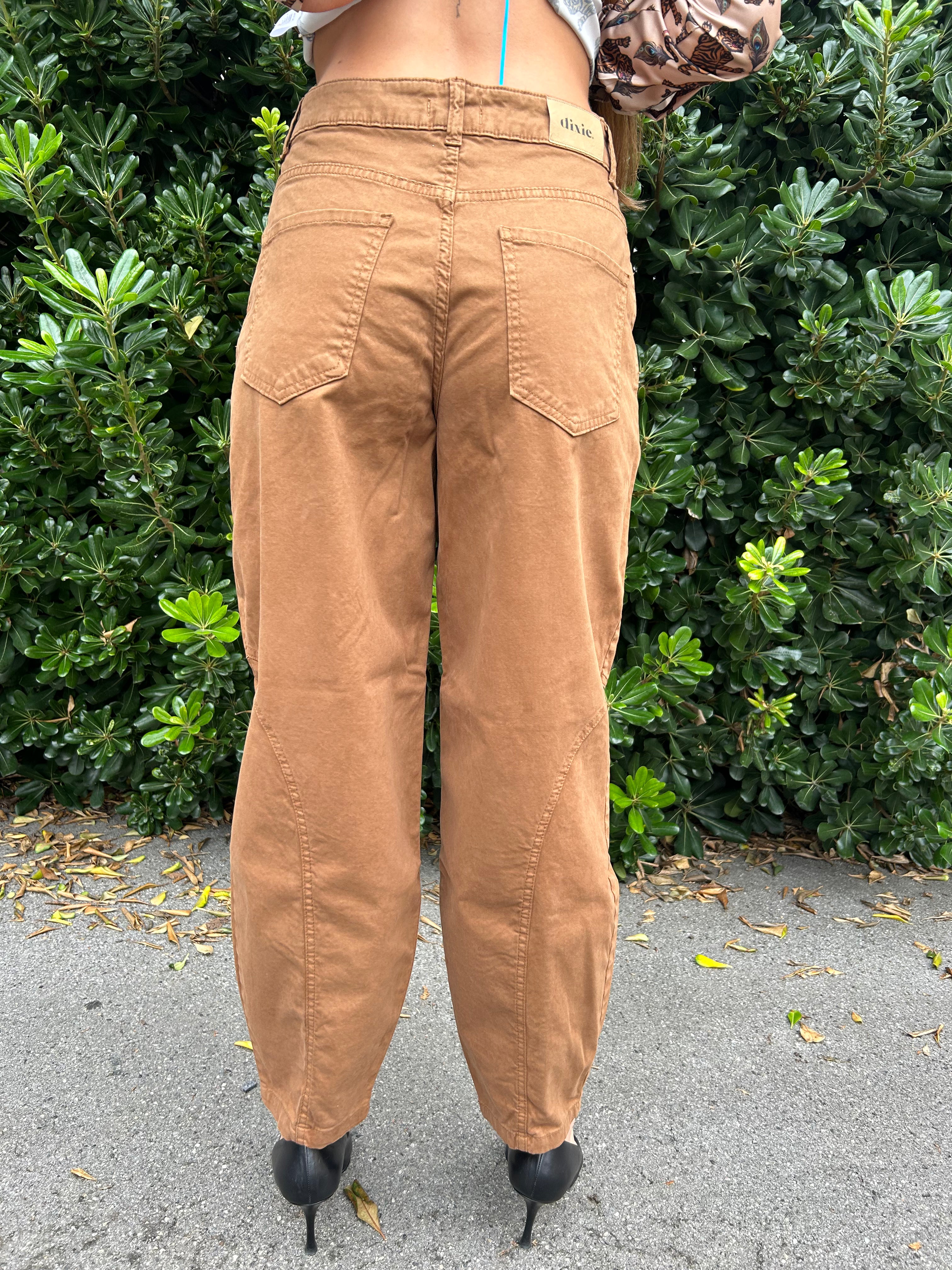 Pantalone chino vita alta